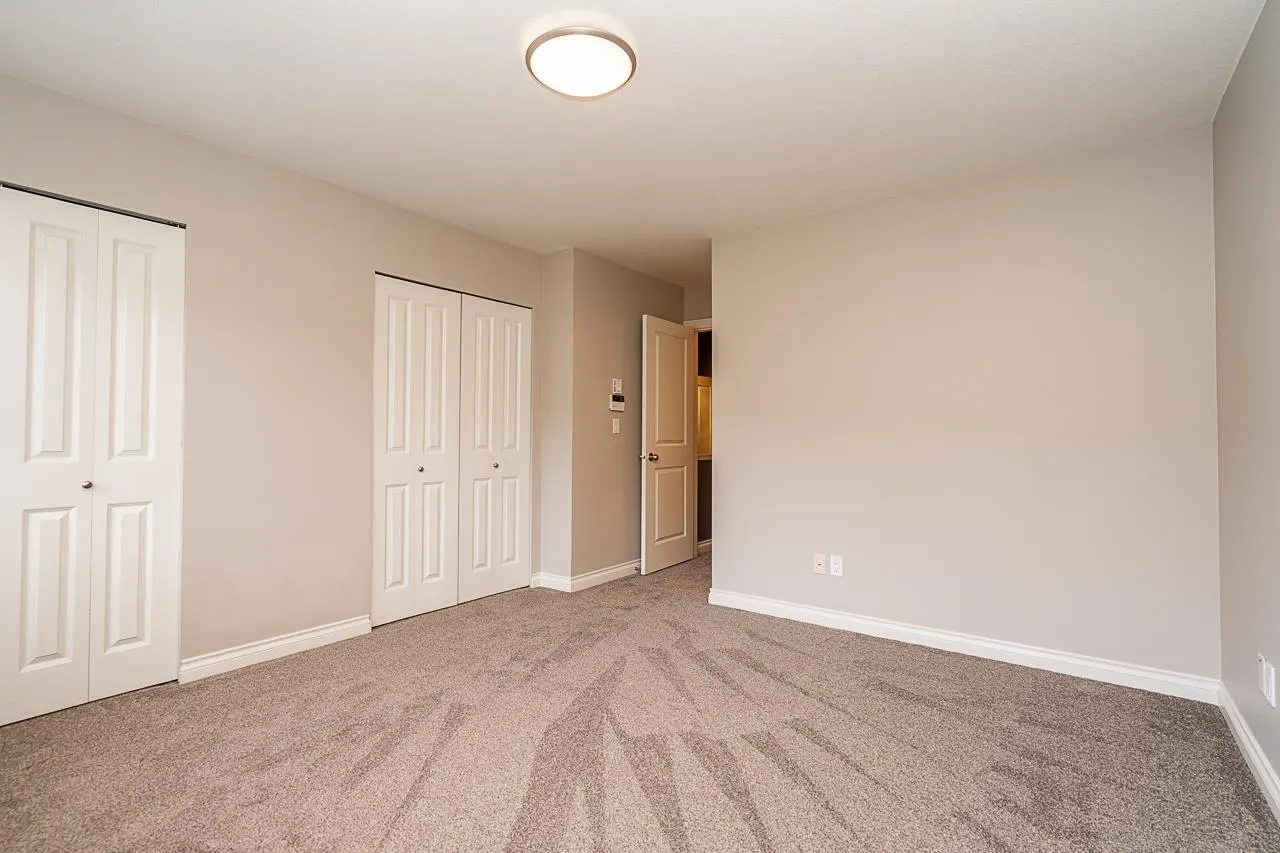 28 12311 No 2 Road