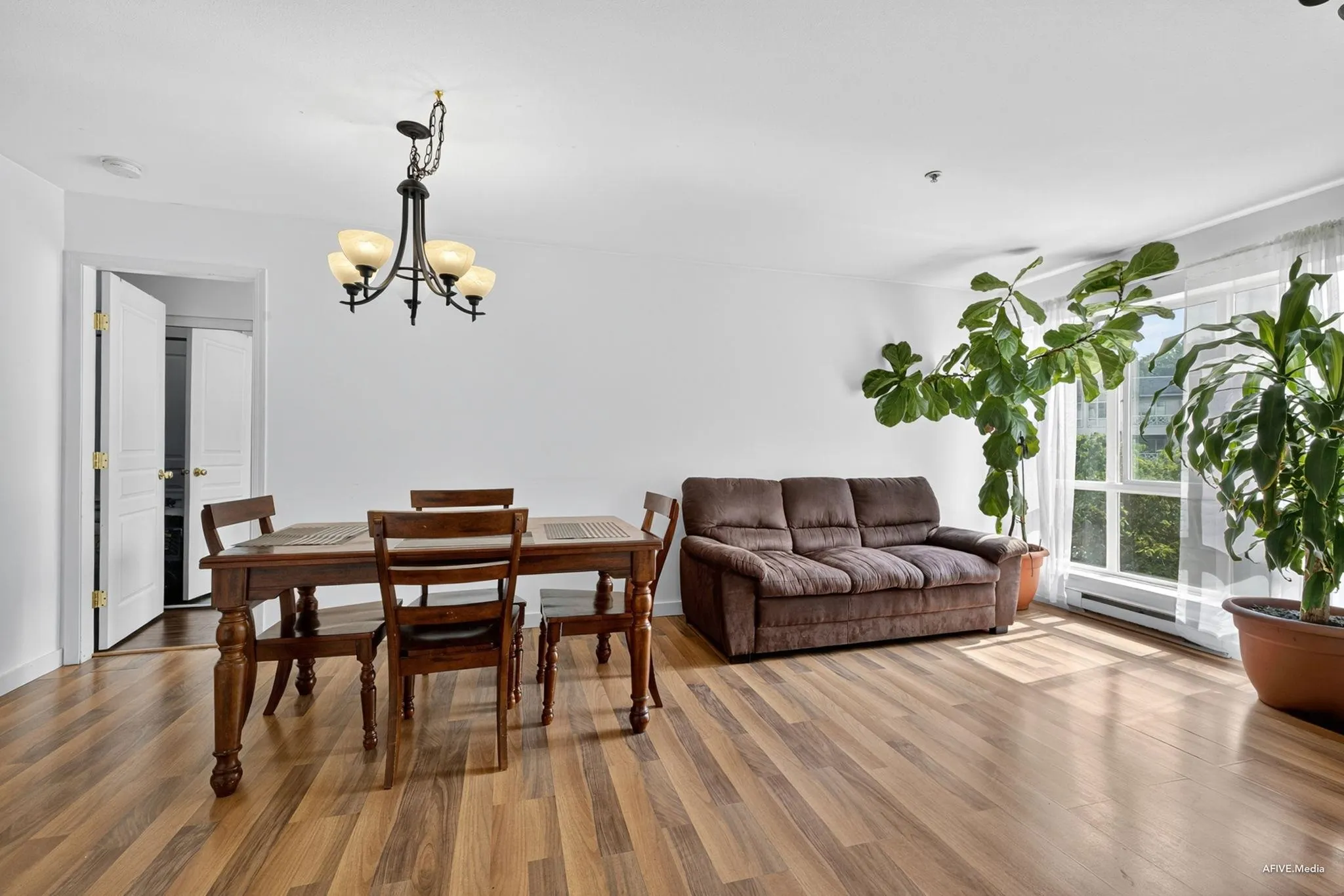 329 9979 140 Street