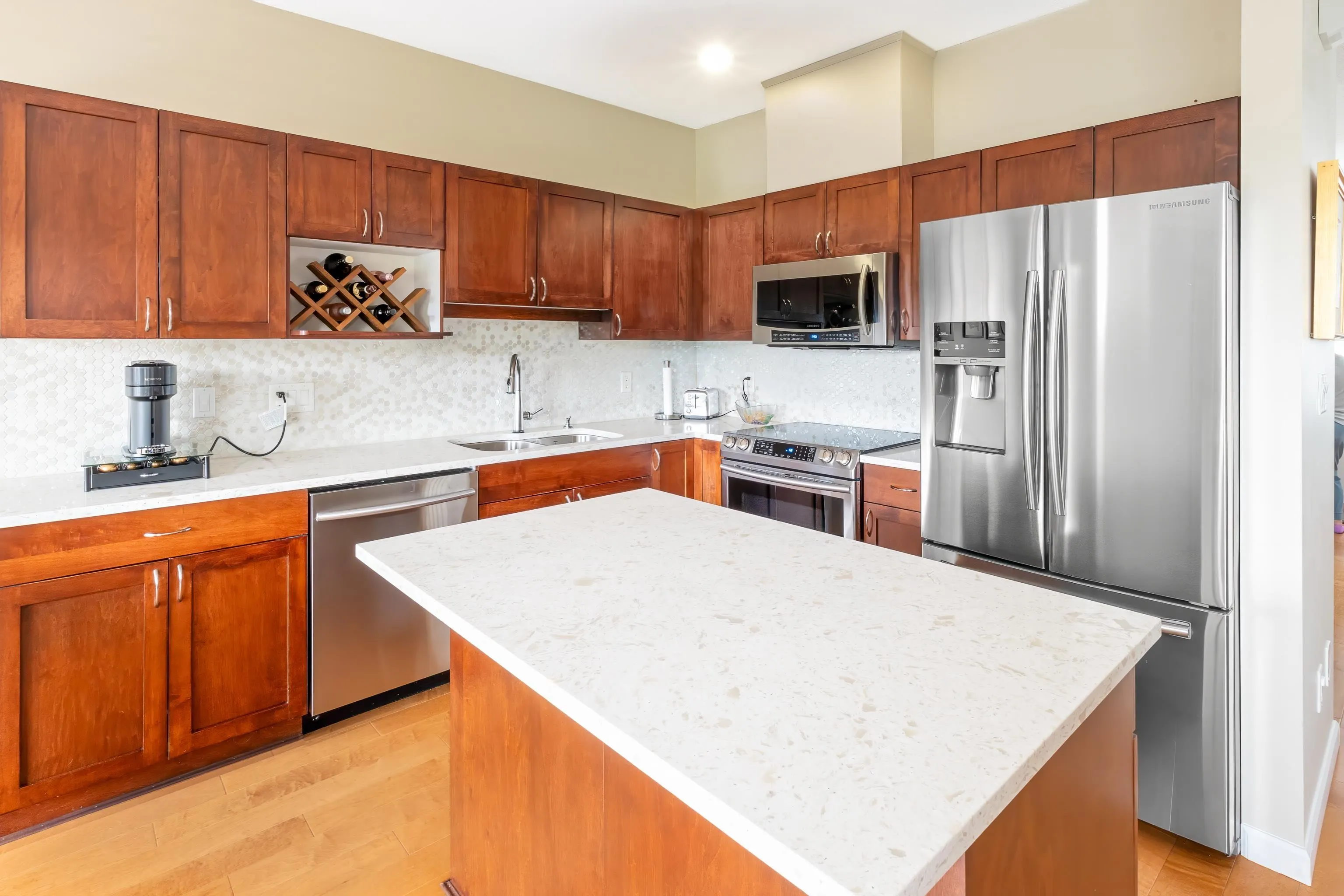 24 3127 Skeena Street