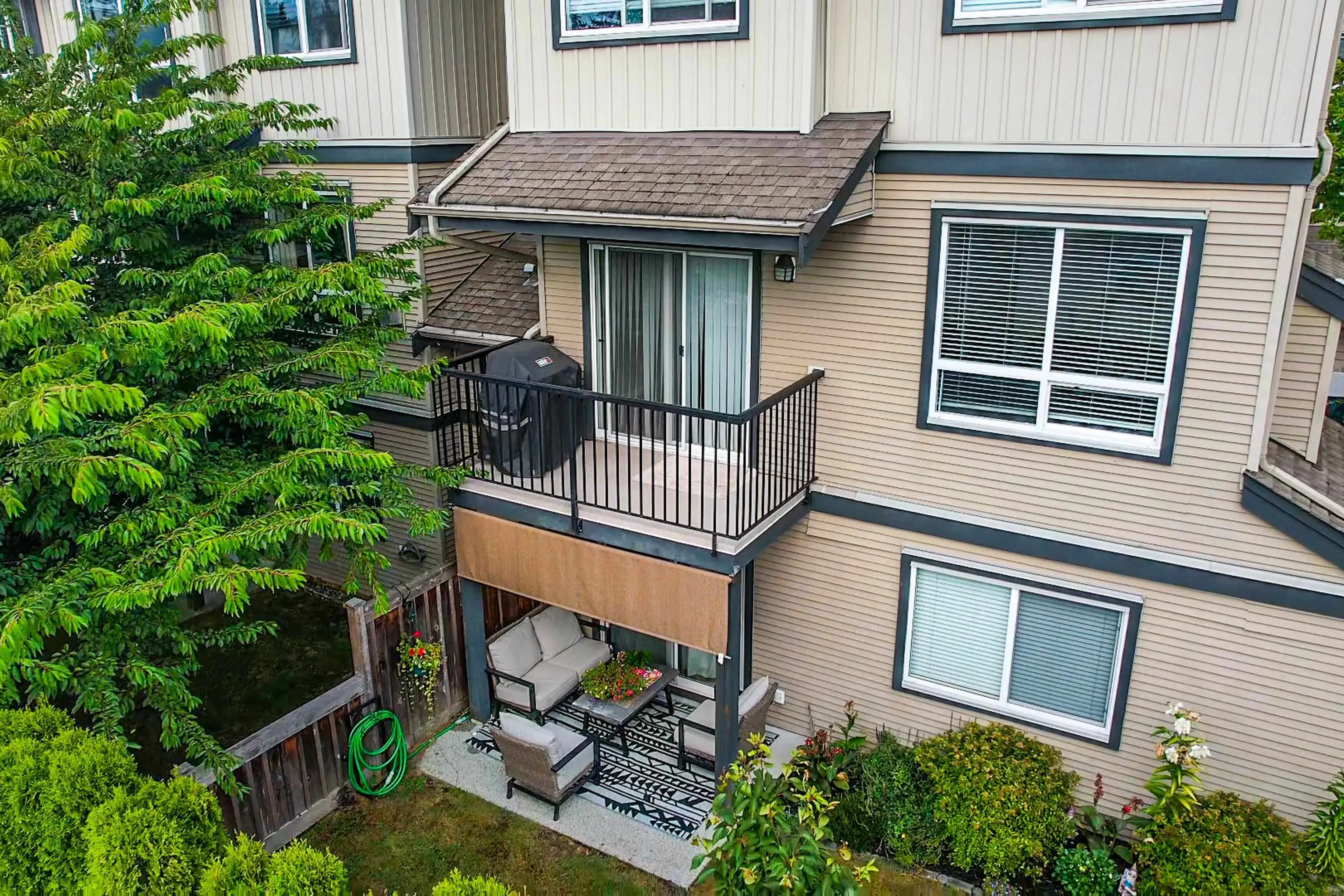 24 3127 Skeena Street