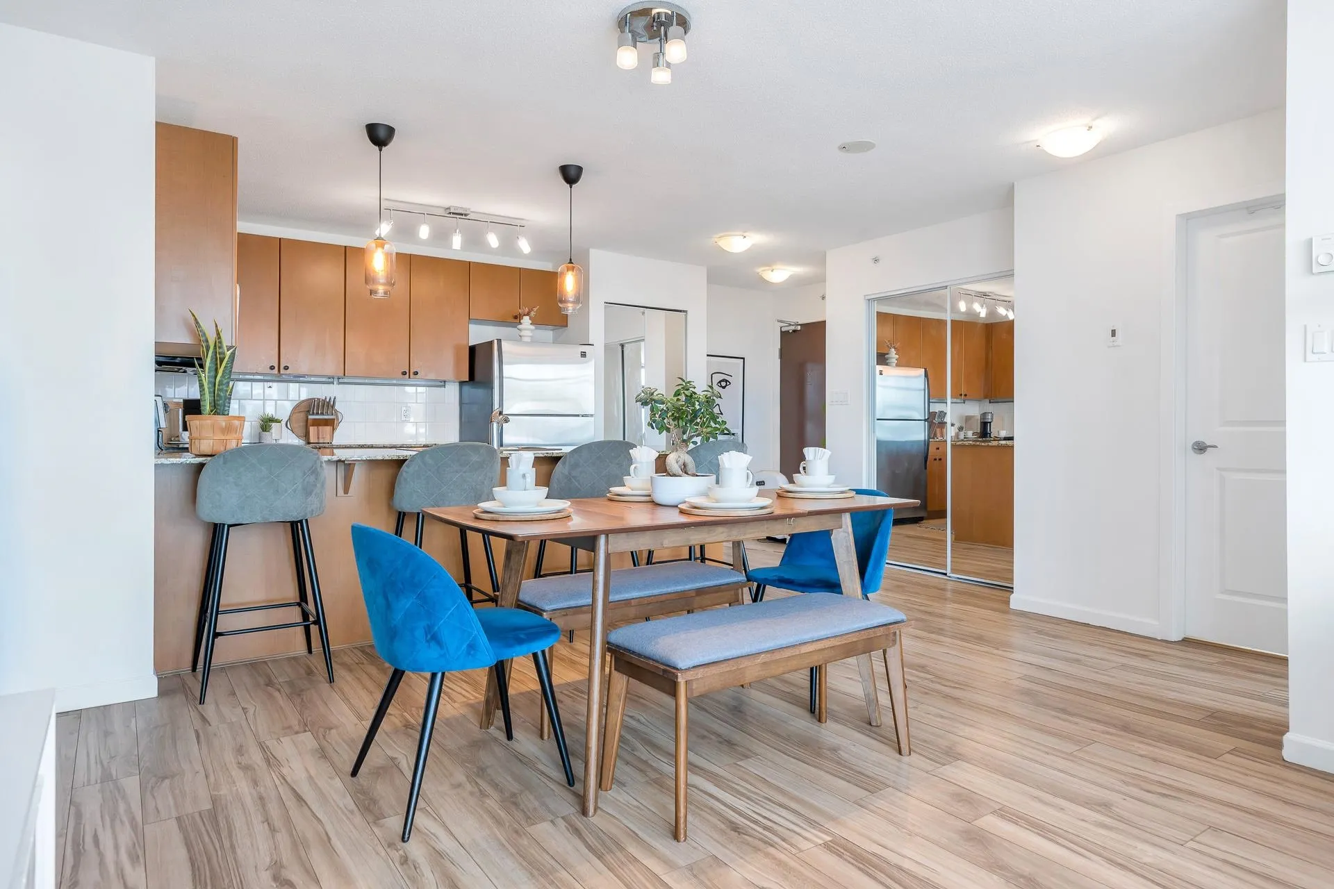 606 610 Victoria Street