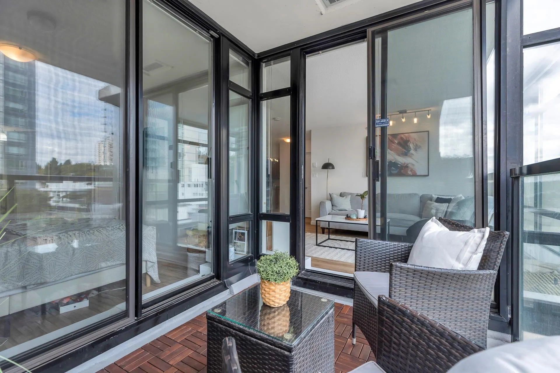 606 610 Victoria Street