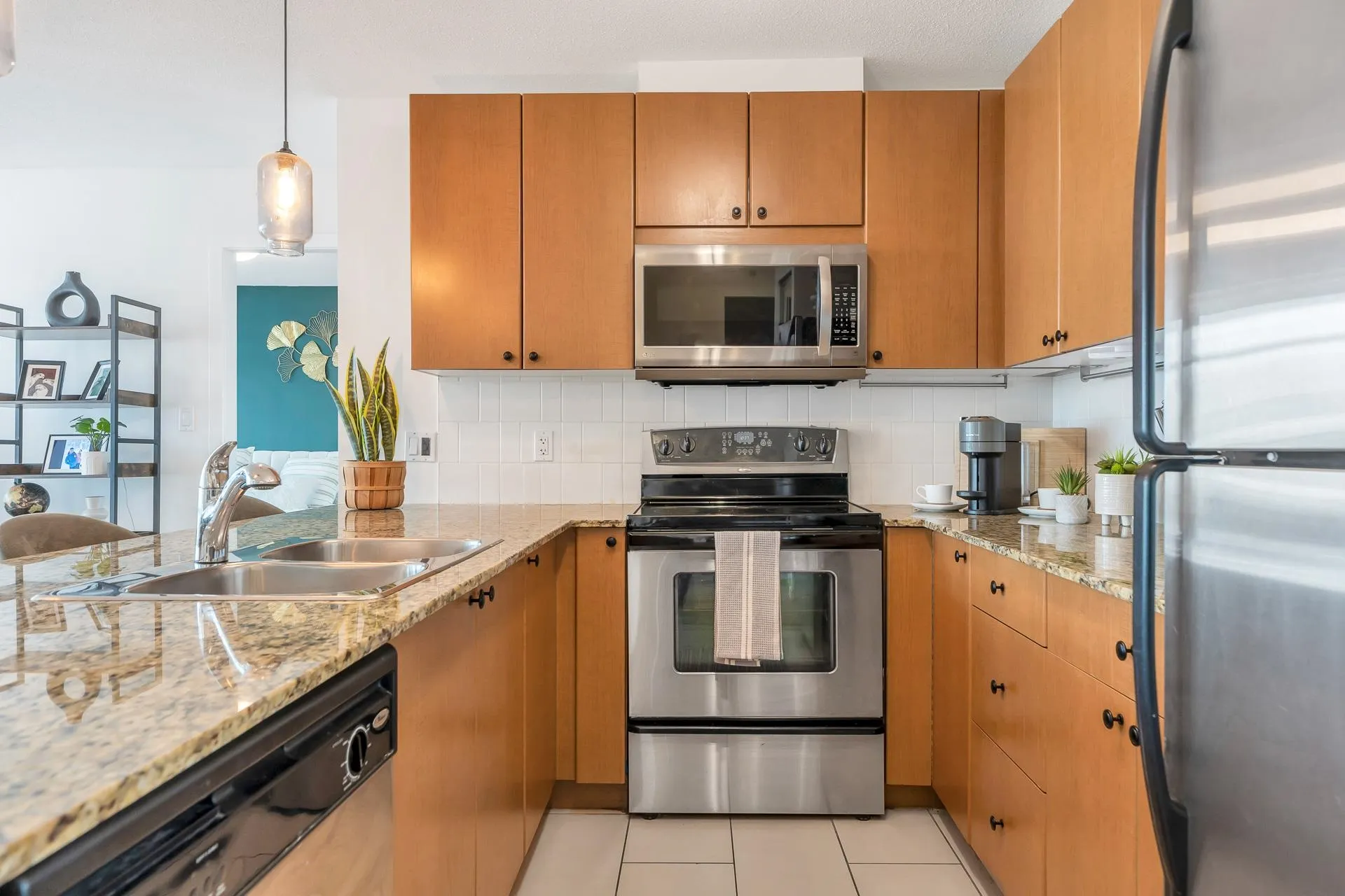 606 610 Victoria Street