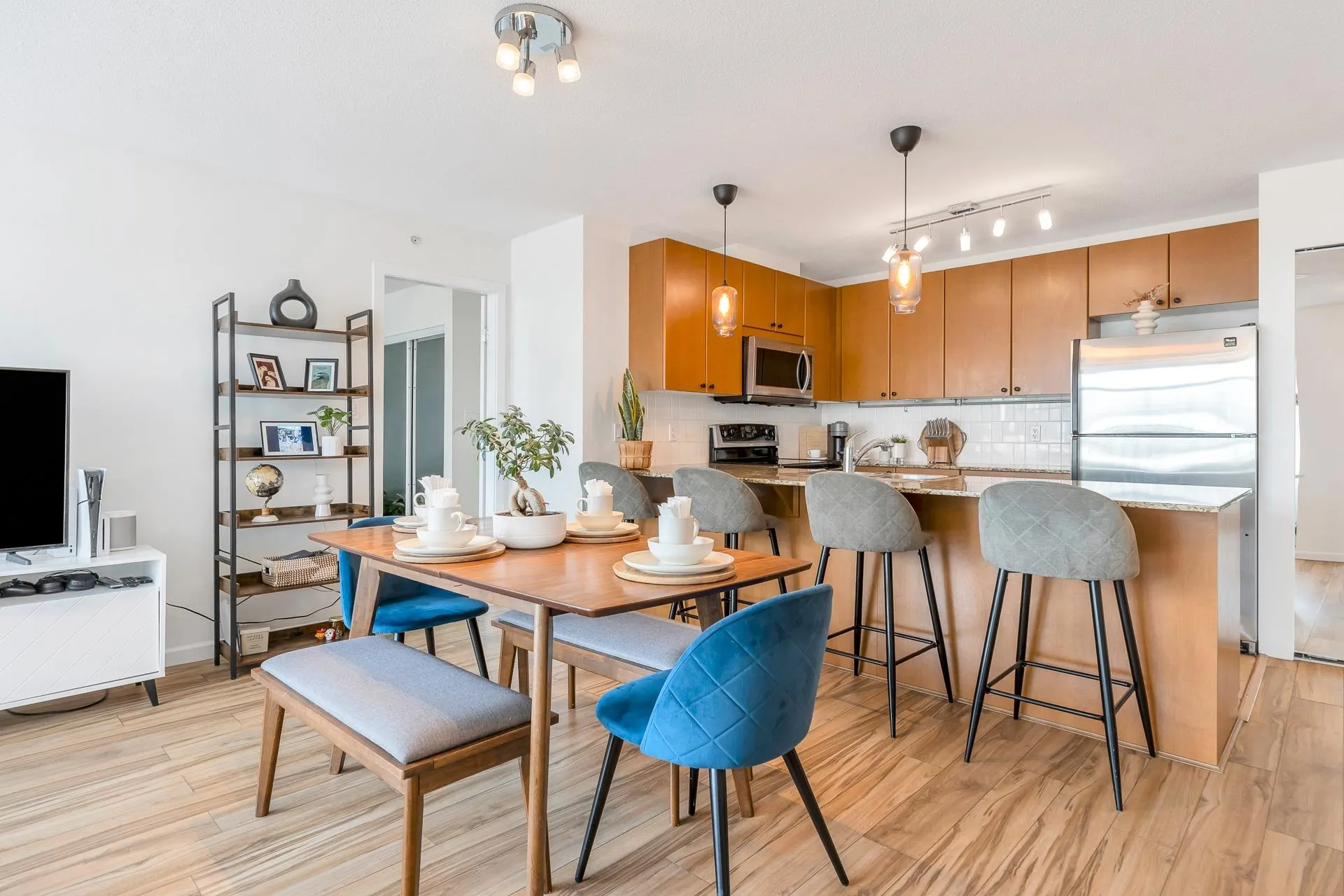 606 610 Victoria Street