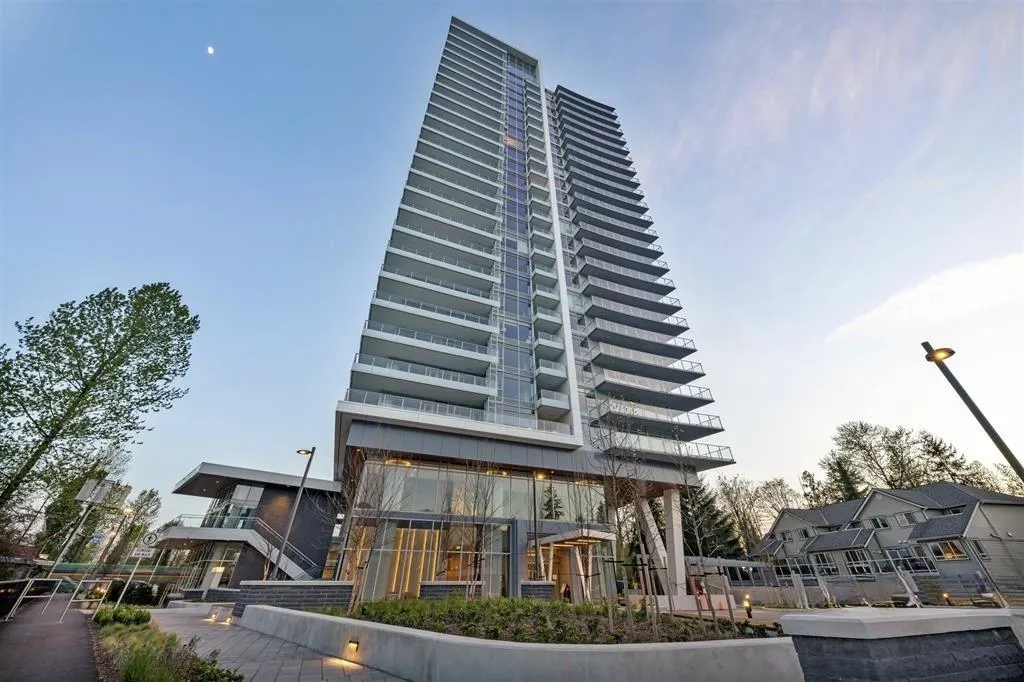 2207 200 Klahanie Court