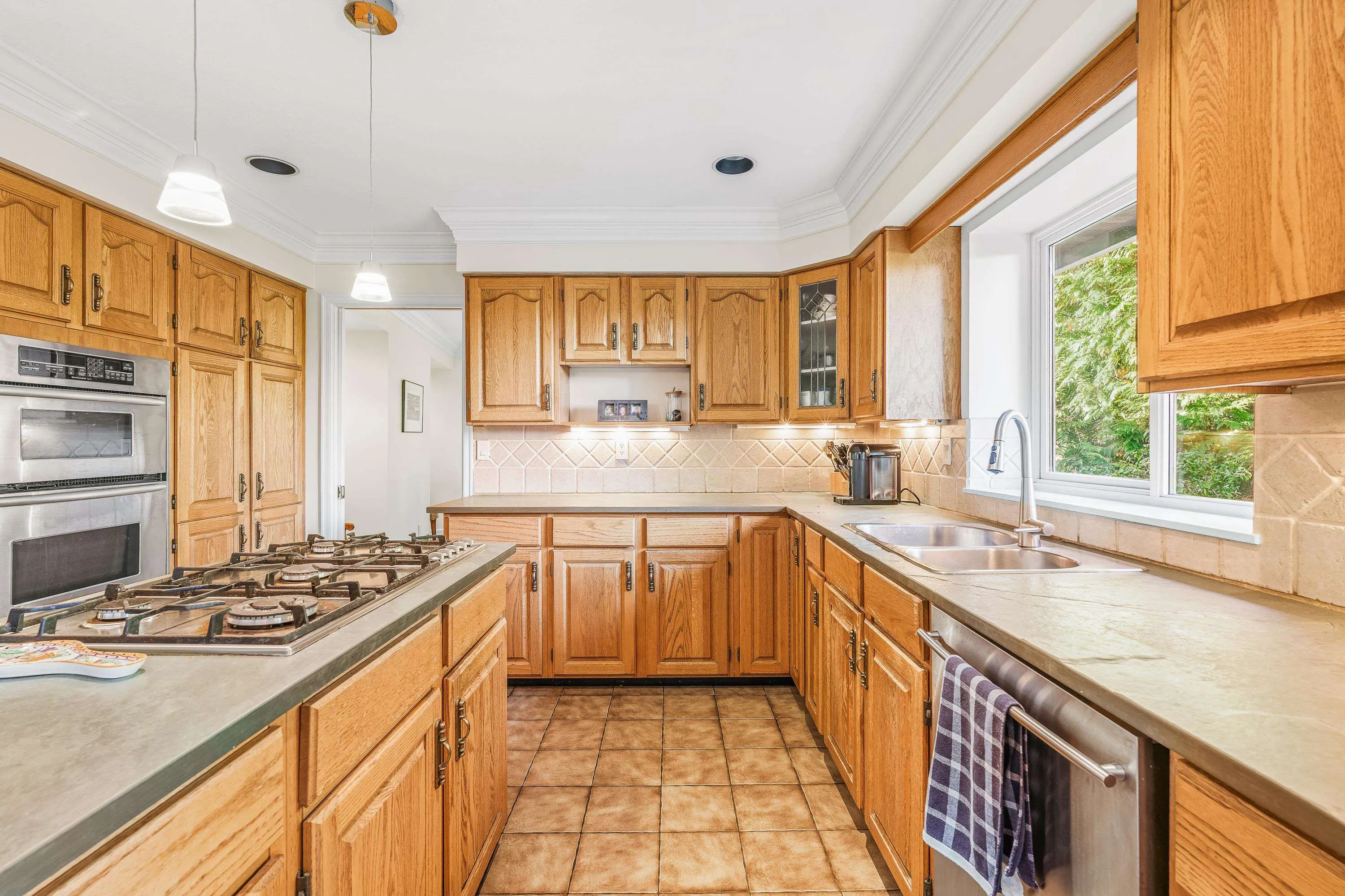 5219 Headland Drive