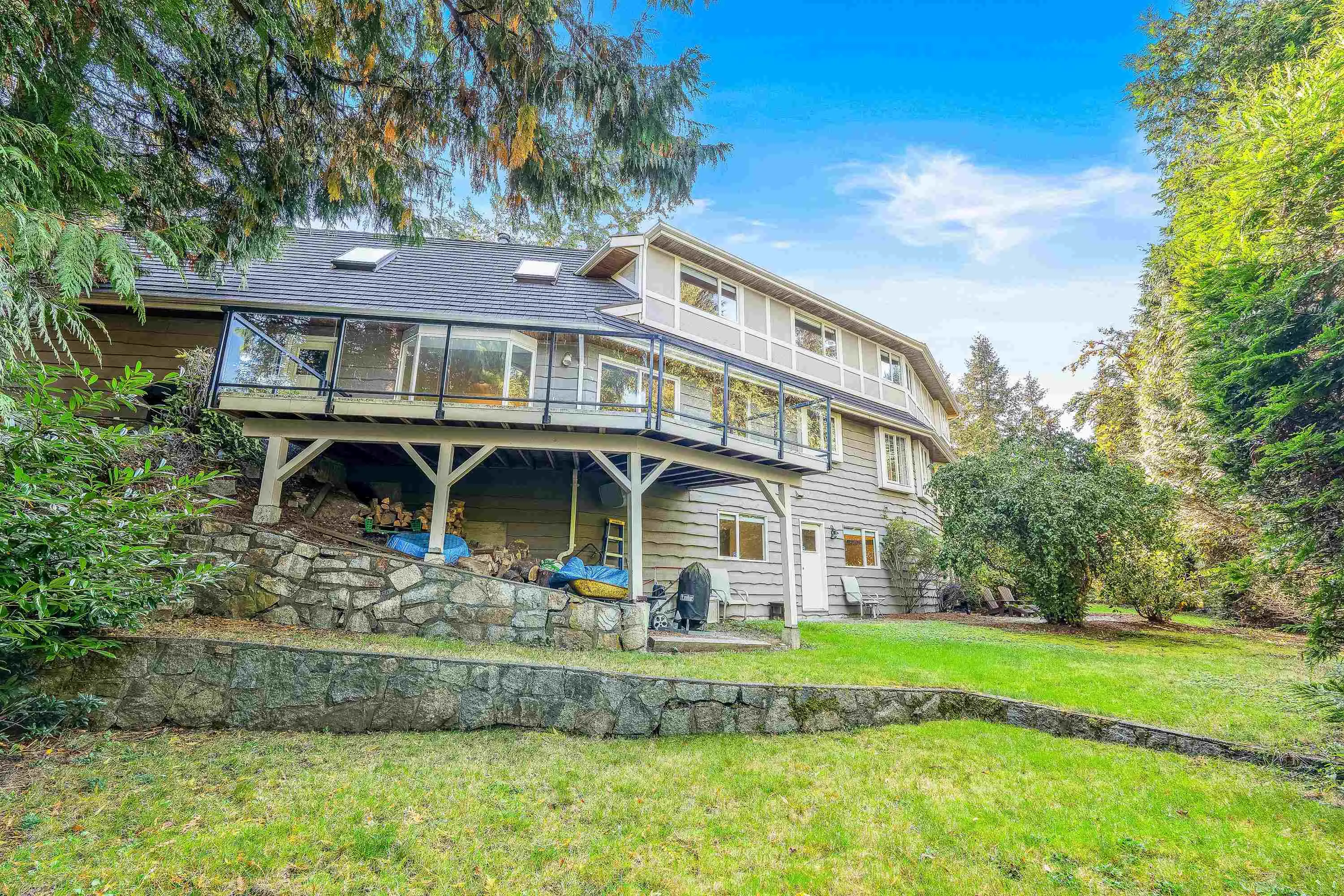 5219 Headland Drive