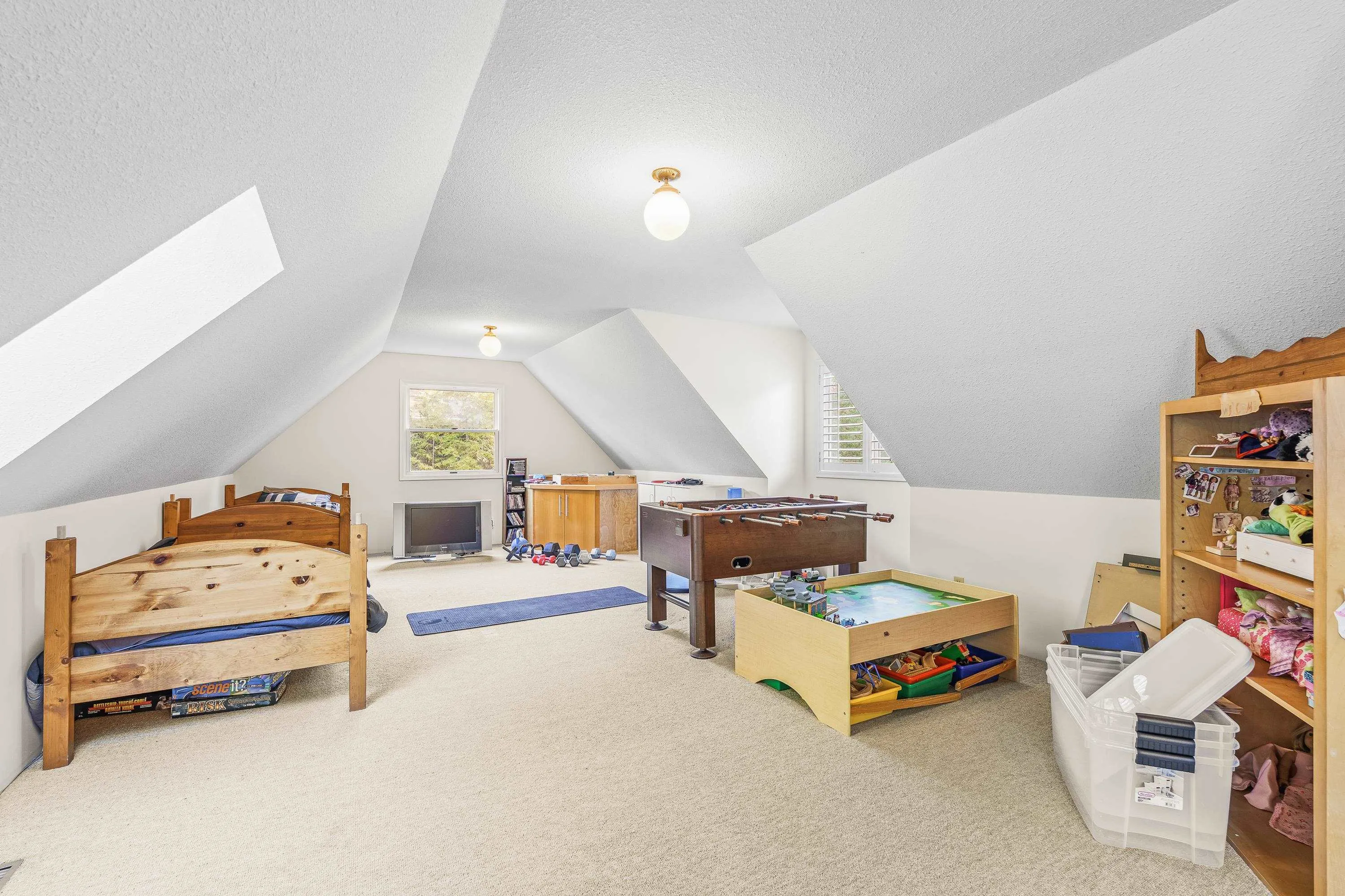 5219 Headland Drive