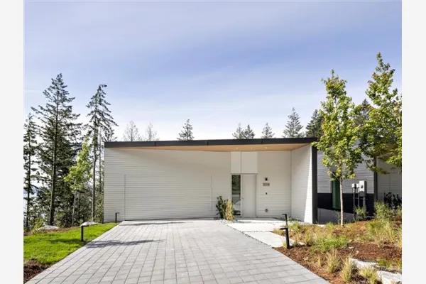 3318 Chippendale Road