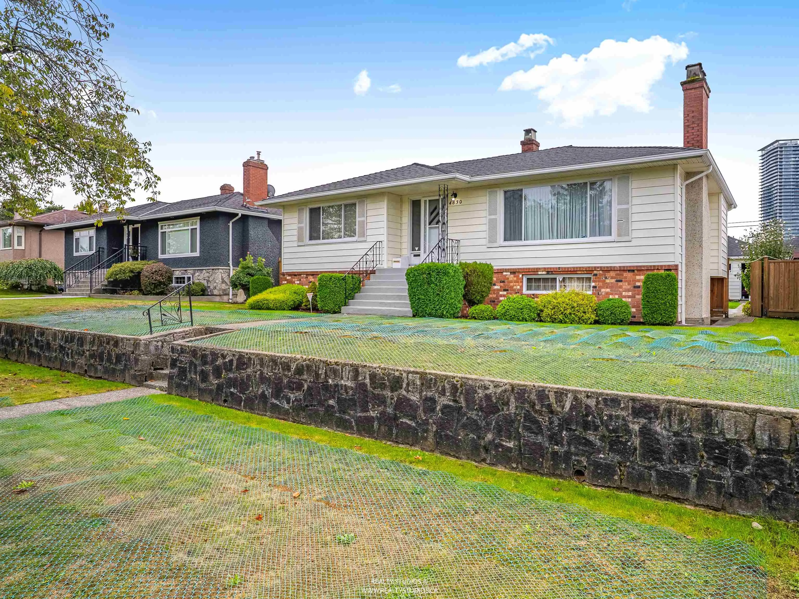 4830 Southlawn Drive