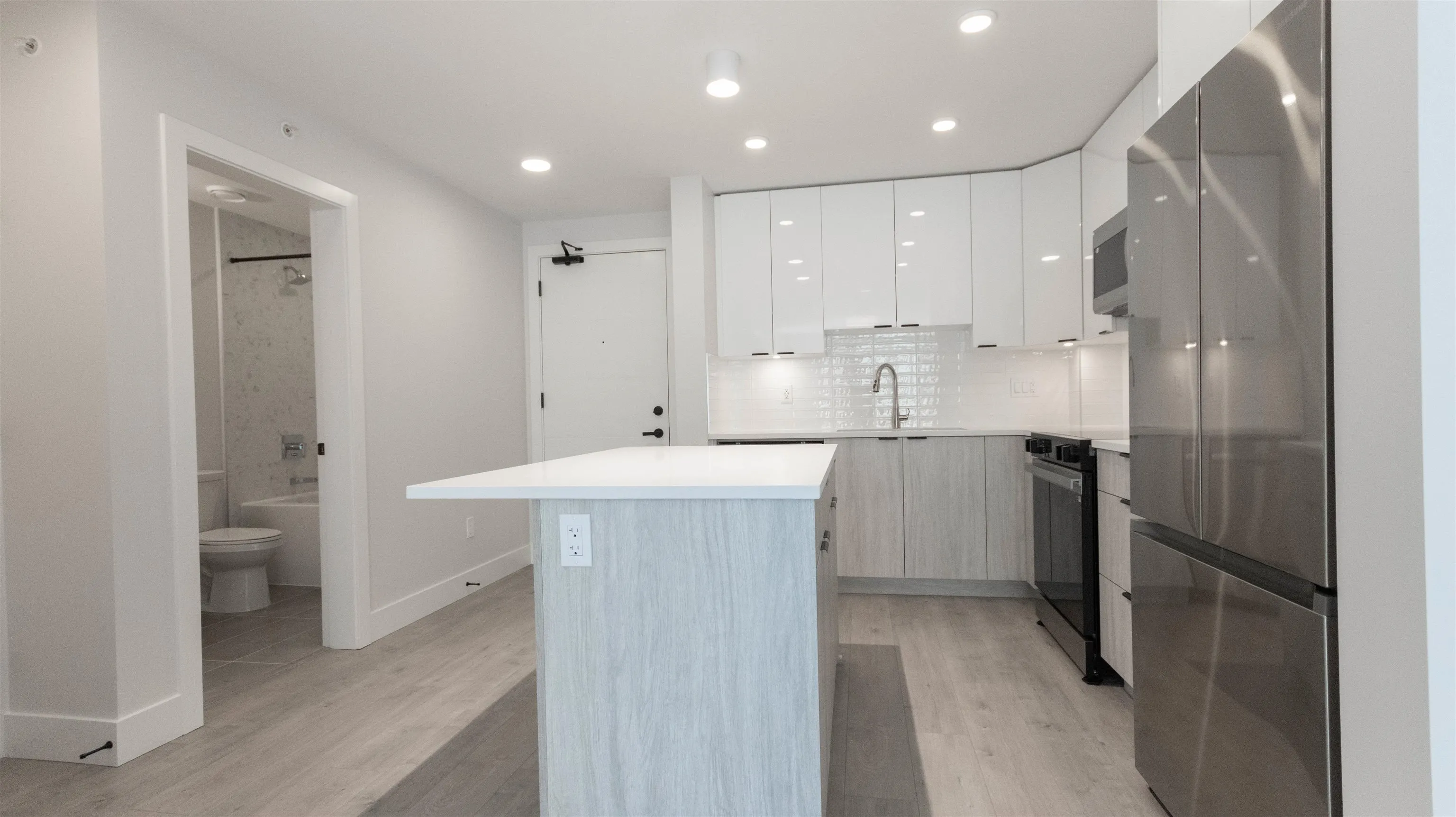 212 13458 95 Avenue