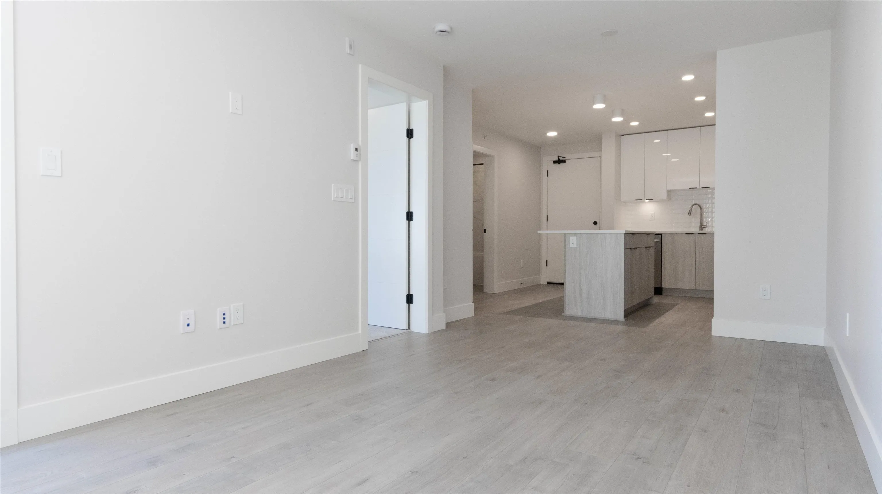 212 13458 95 Avenue