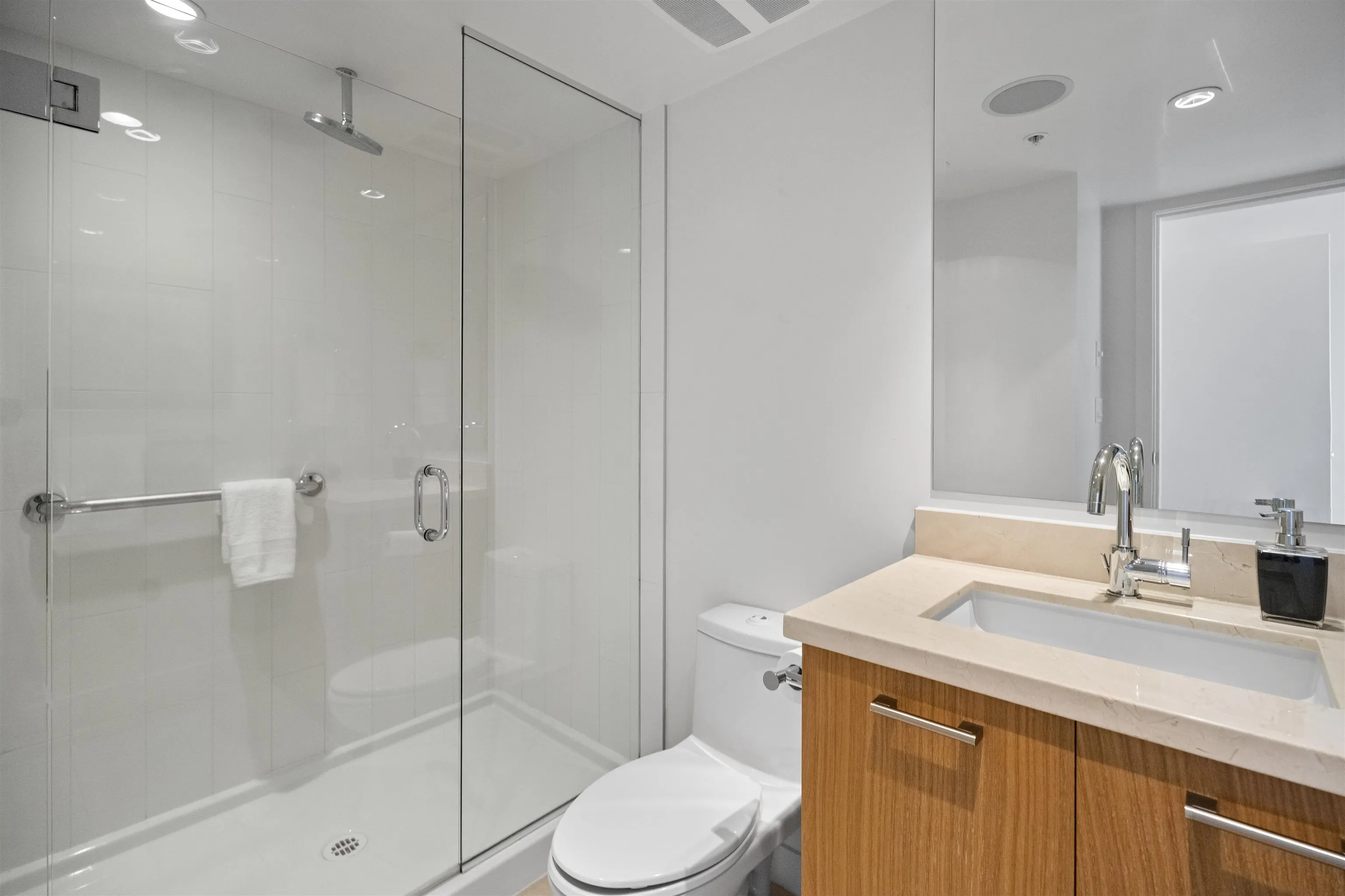 1105 1455 George Street