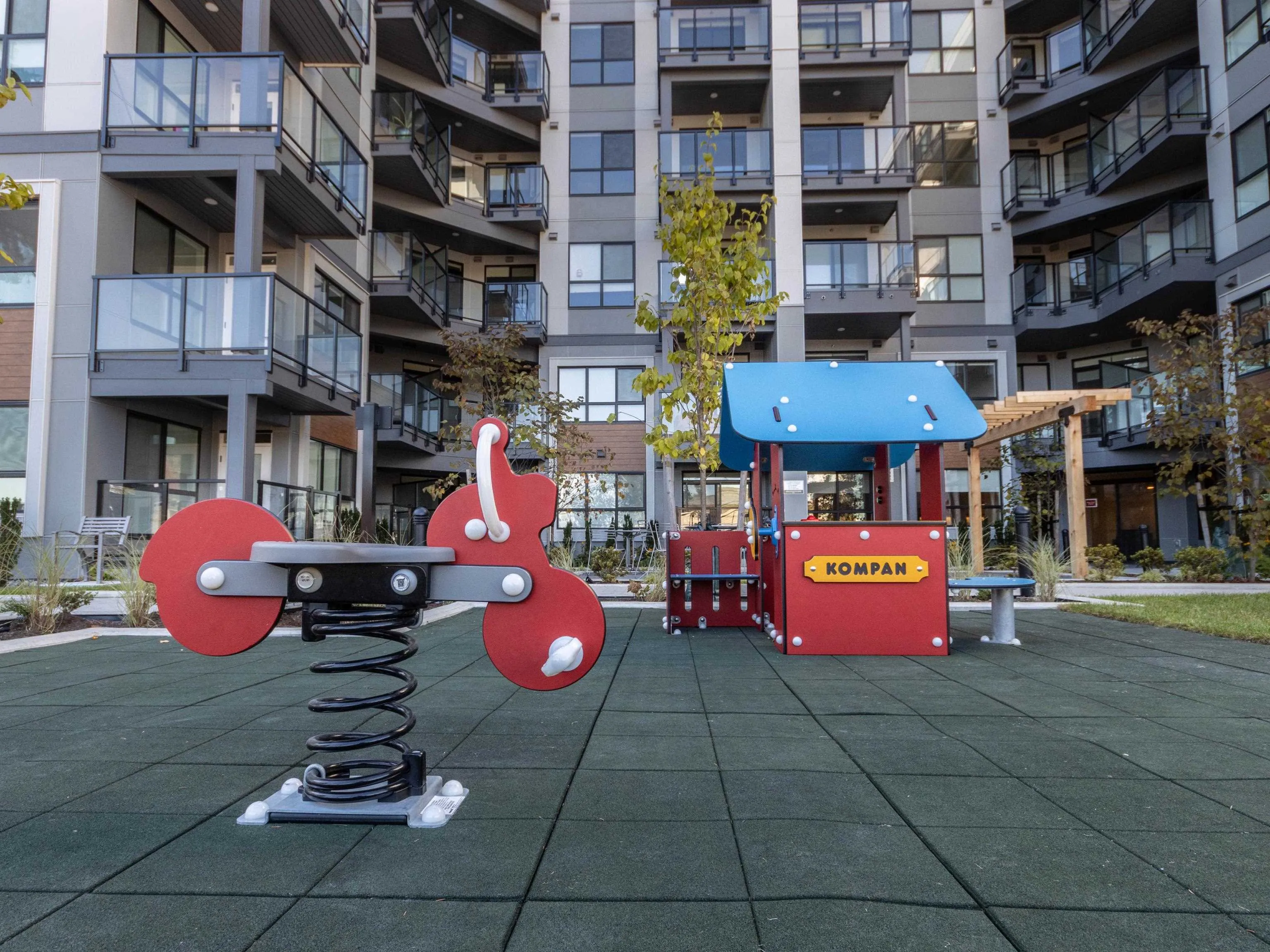 114 13458 95 Avenue