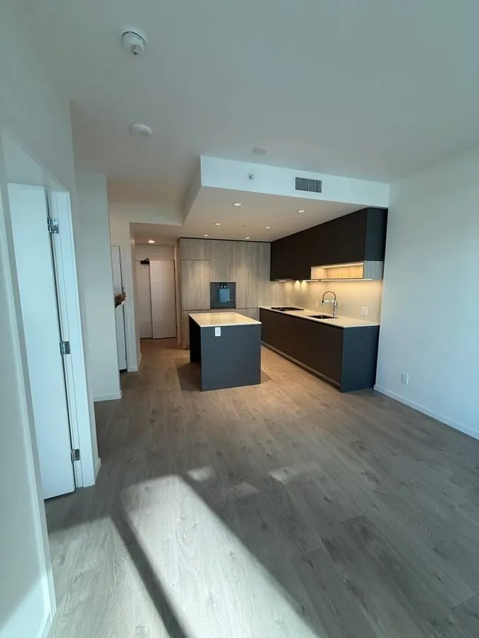 651 6500 Minoru Boulevard