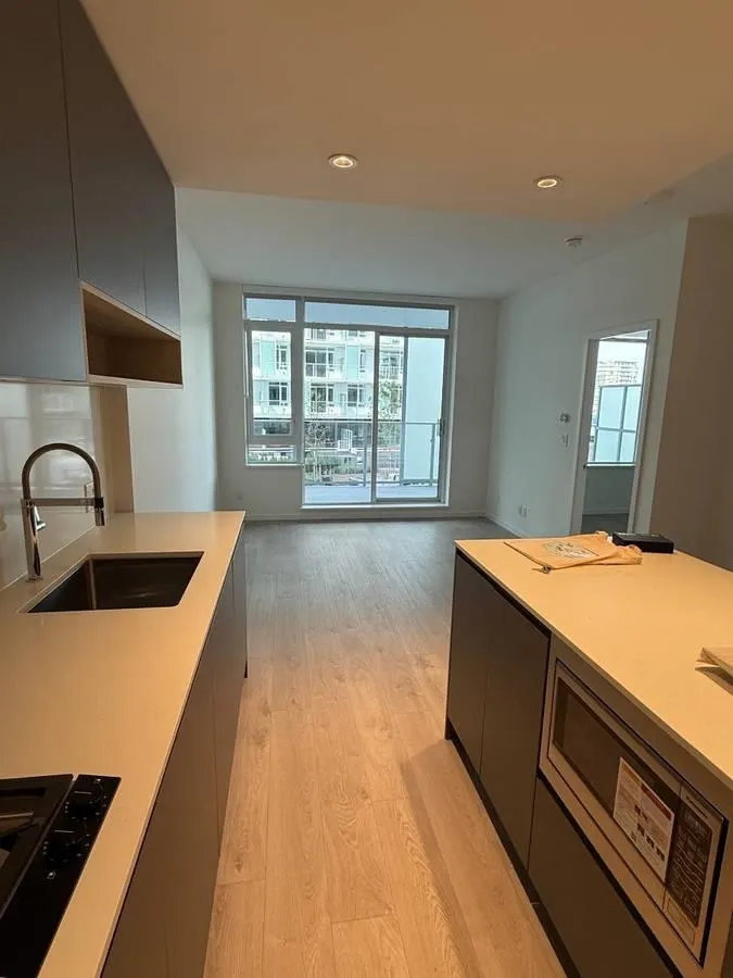 651 6500 Minoru Boulevard