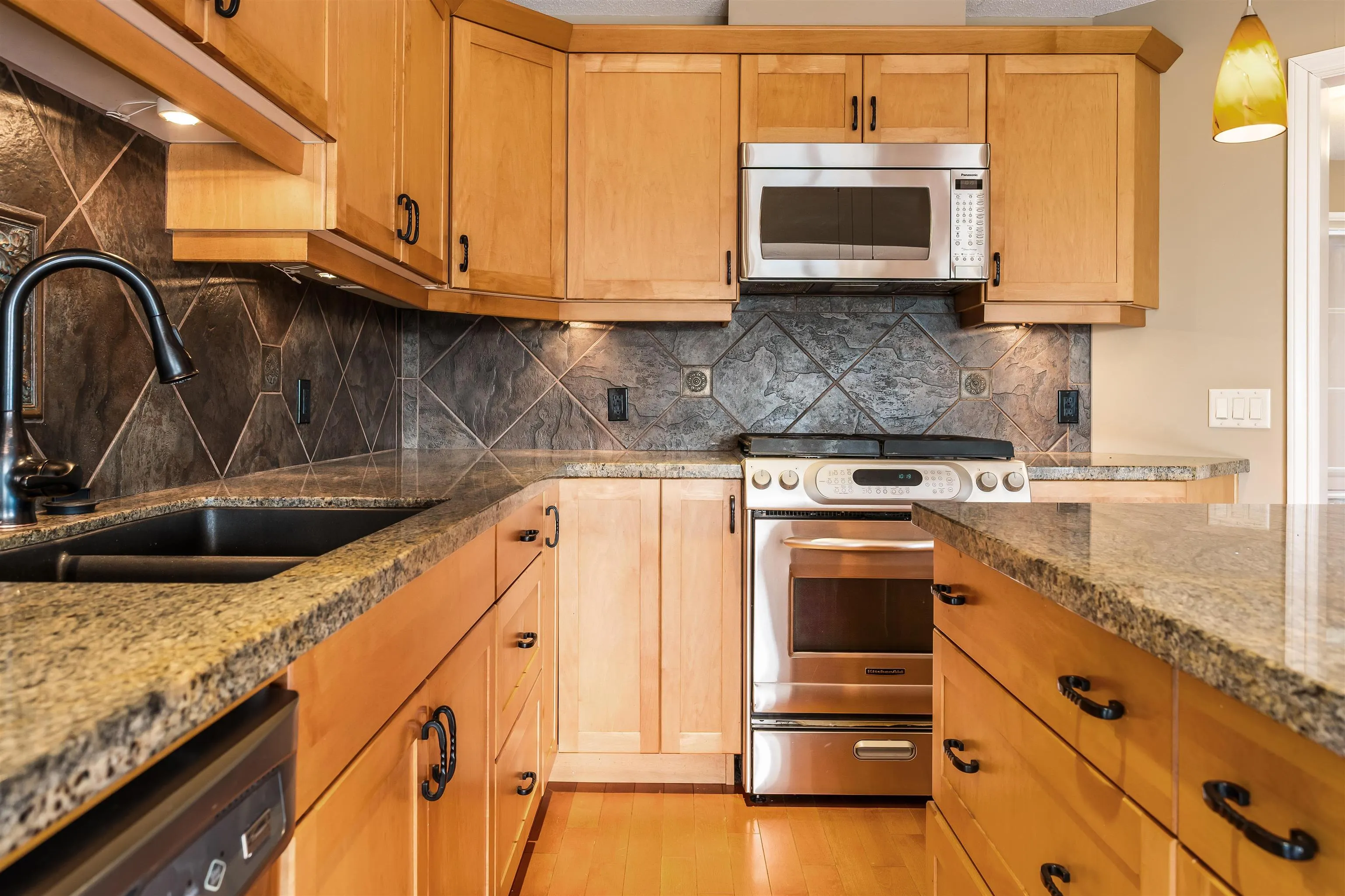 35 35931 Empress Drive