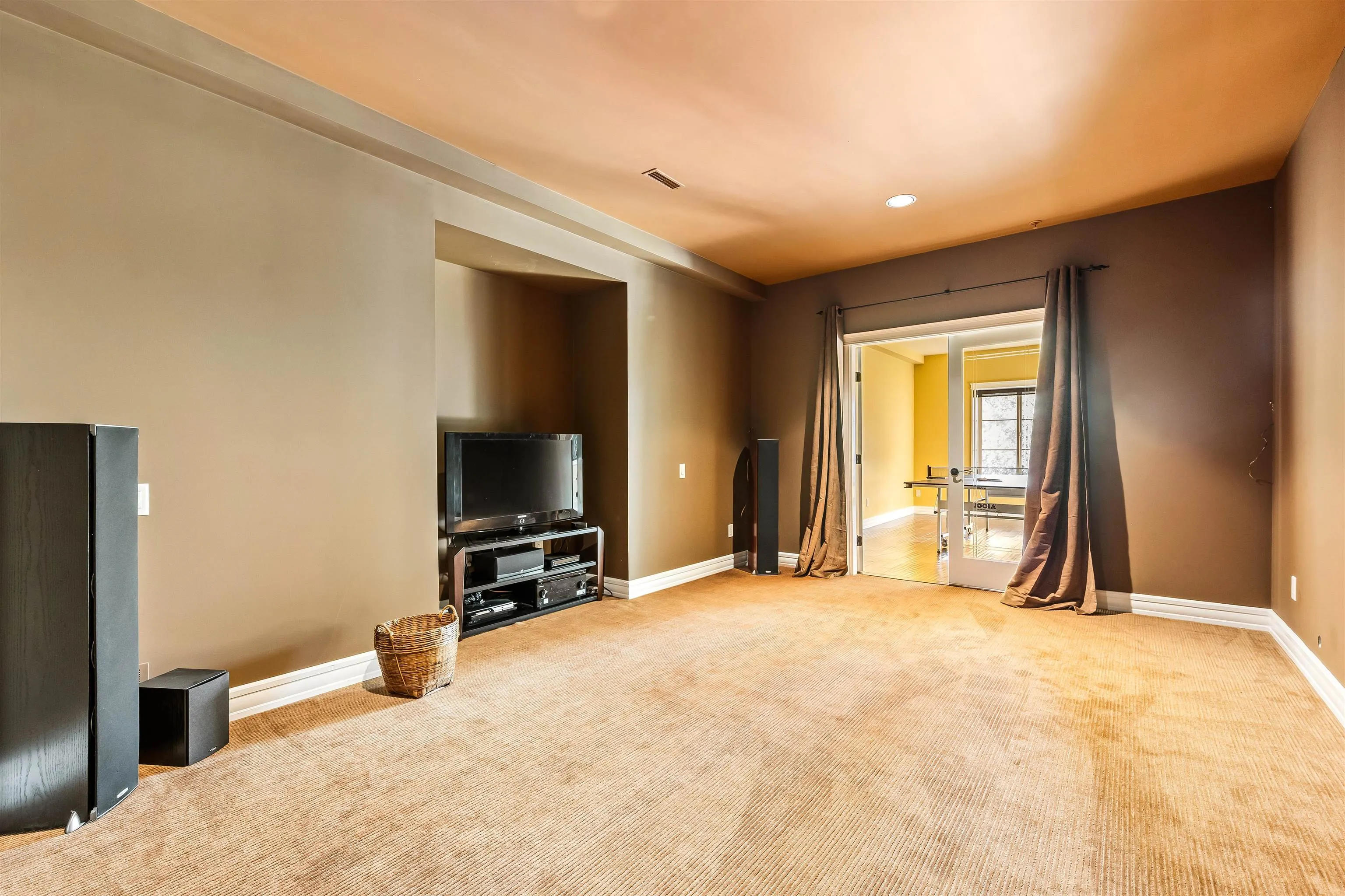 35 35931 Empress Drive