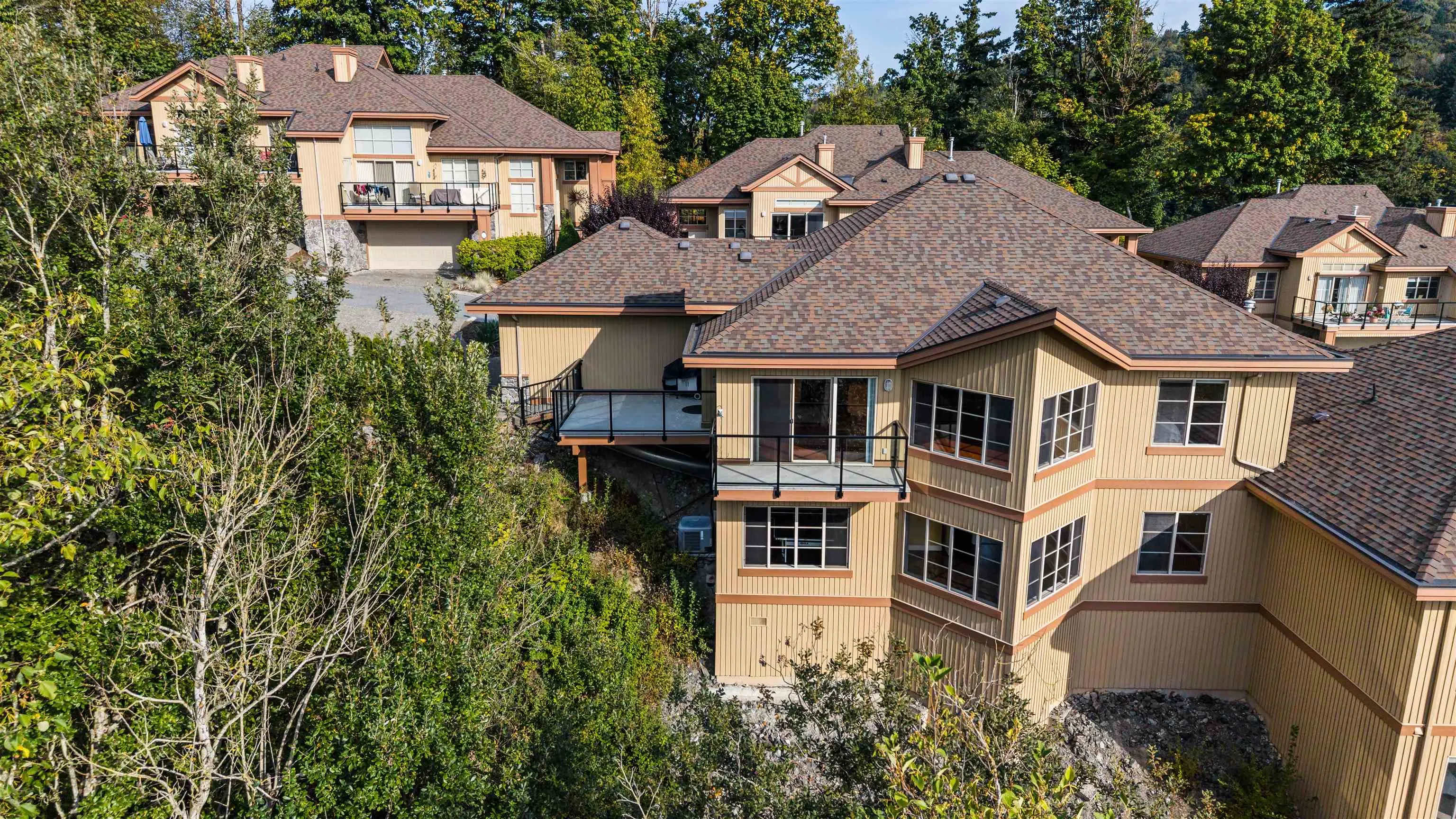 35 35931 Empress Drive