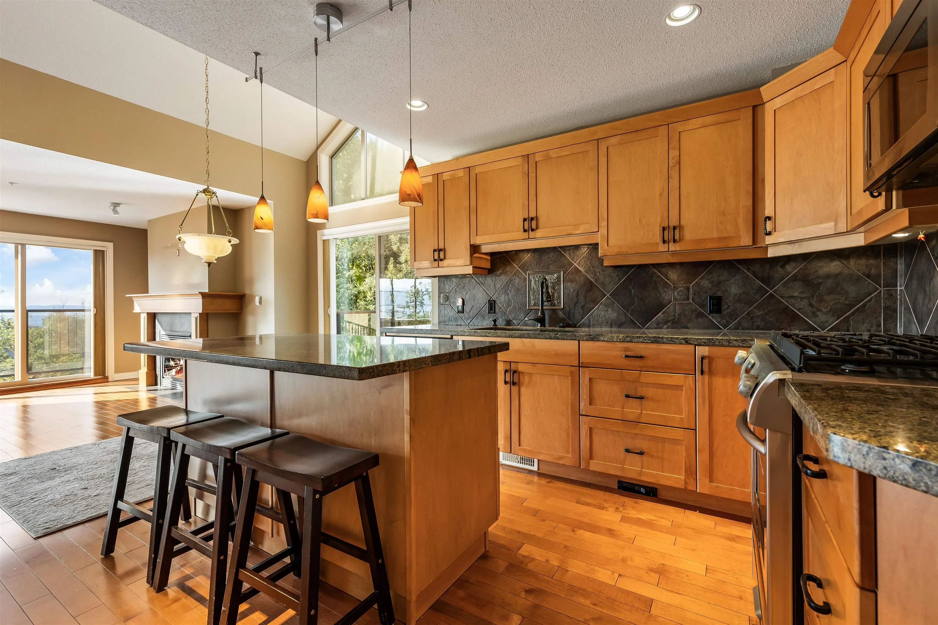 35 35931 Empress Drive