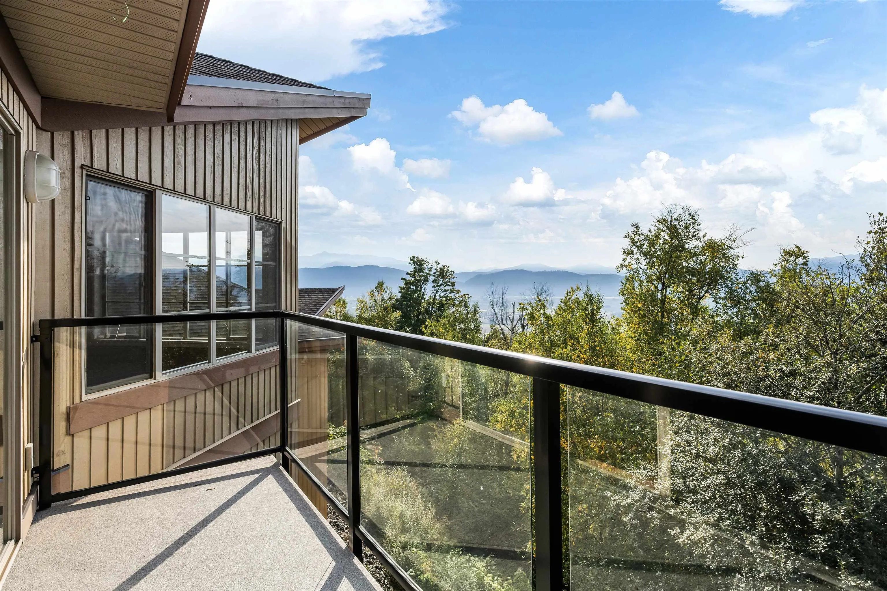 35 35931 Empress Drive