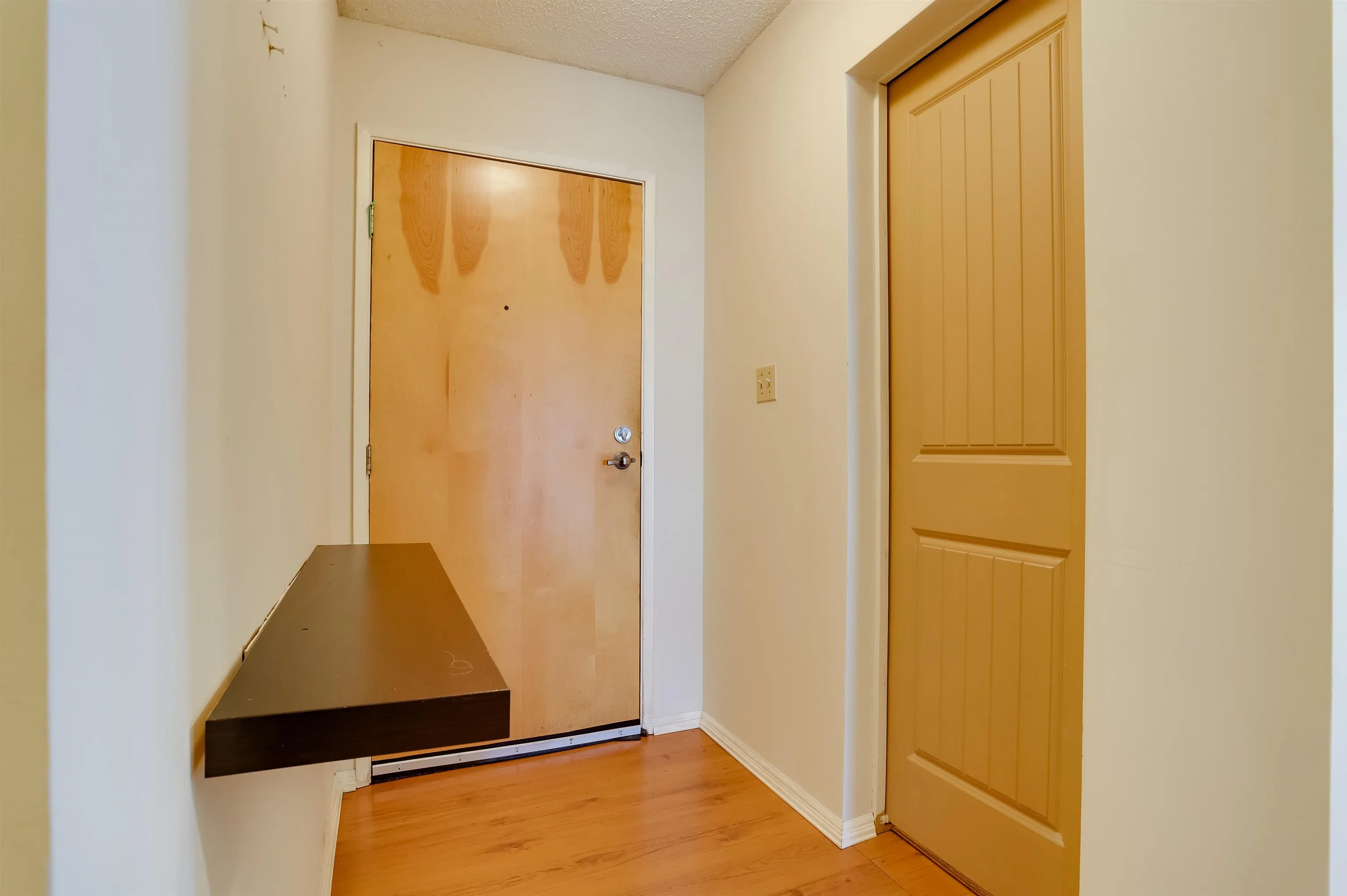 201 1389 Winter Street