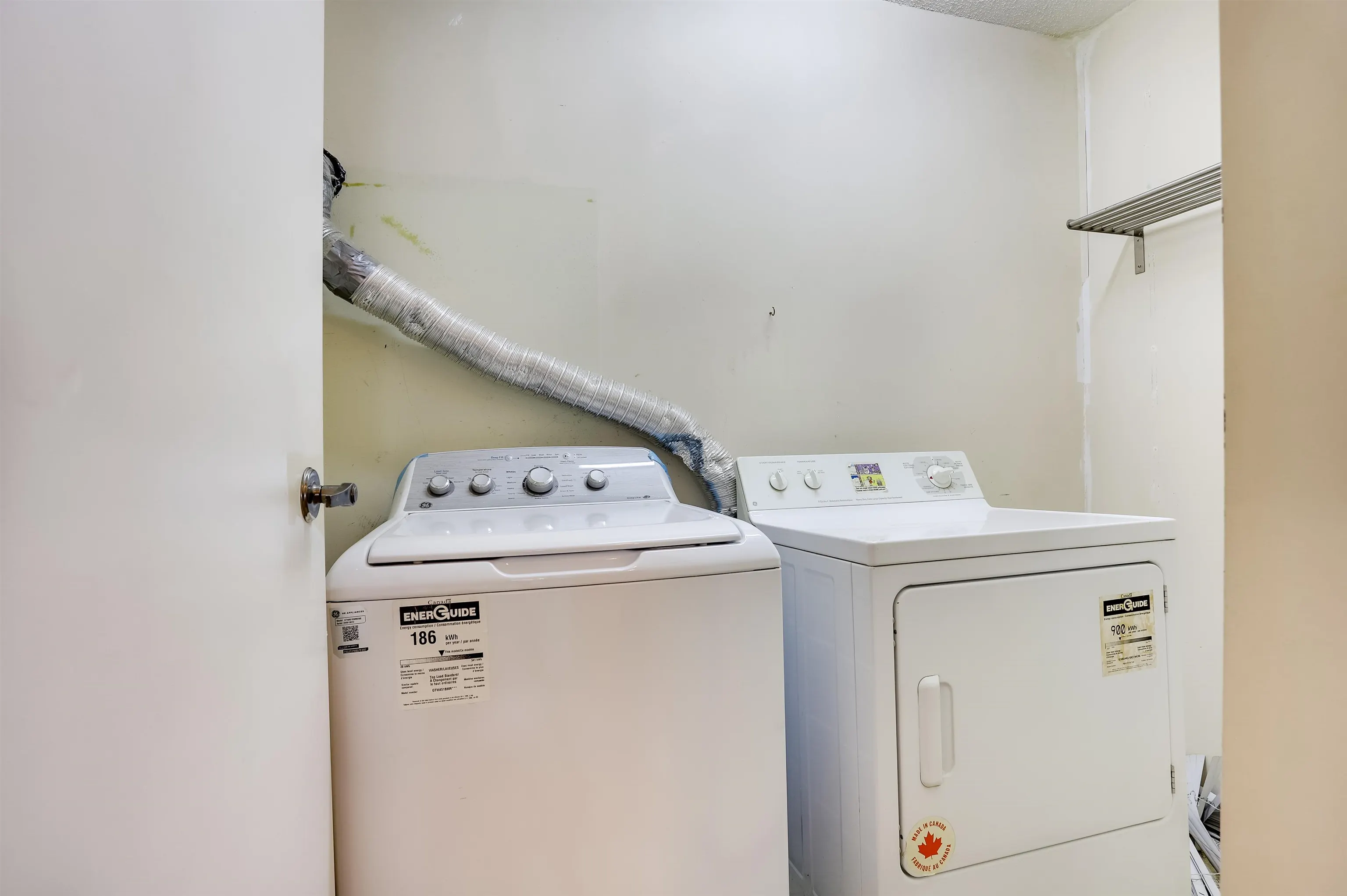 201 1389 Winter Street