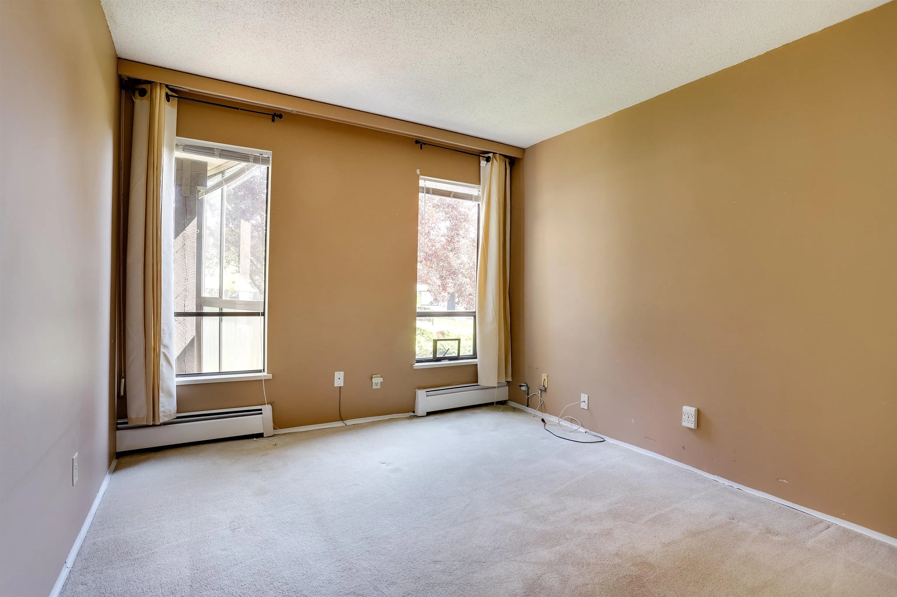 201 1389 Winter Street