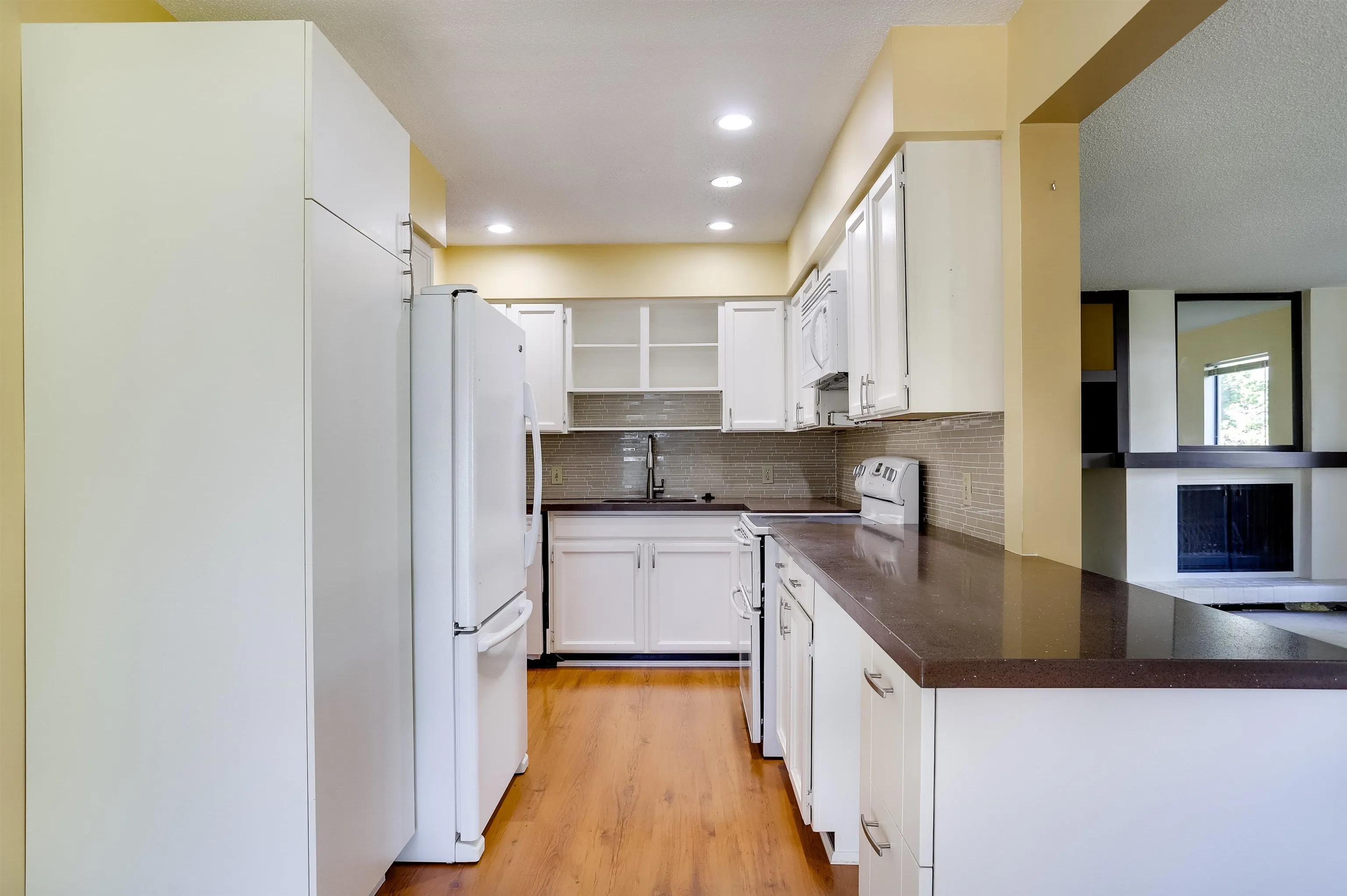 201 1389 Winter Street