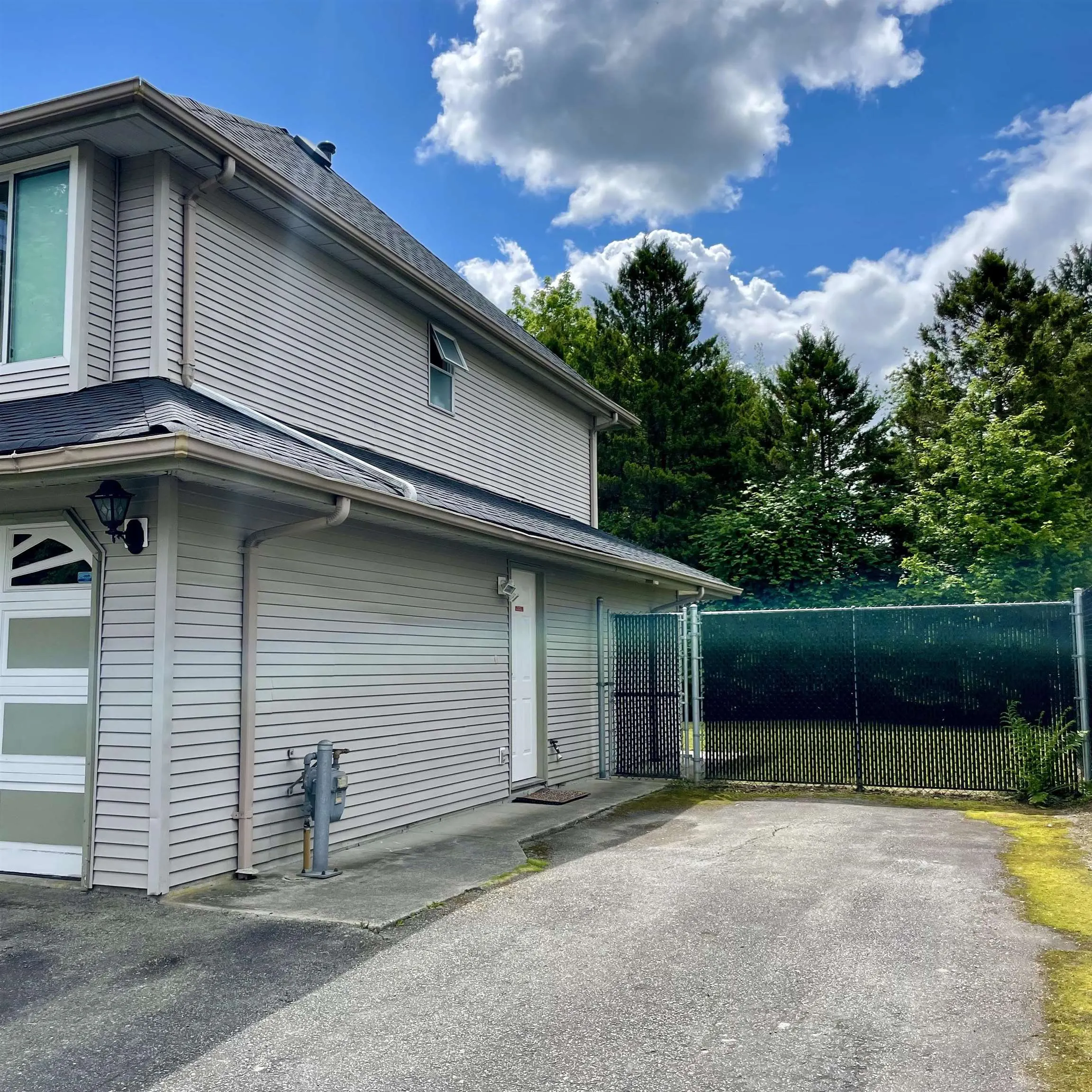 21854 Lougheed Highway