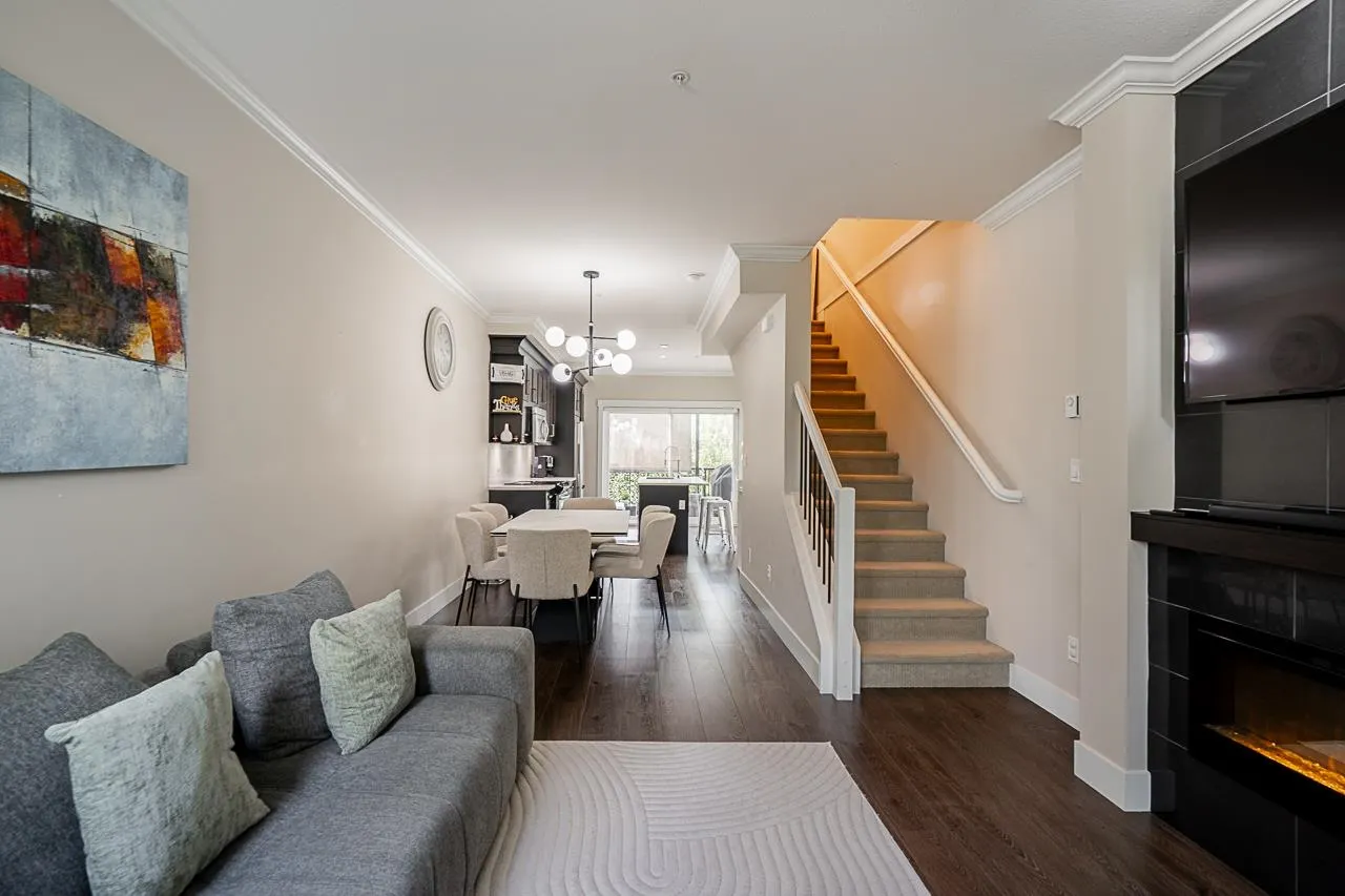 22 10151 240th Street