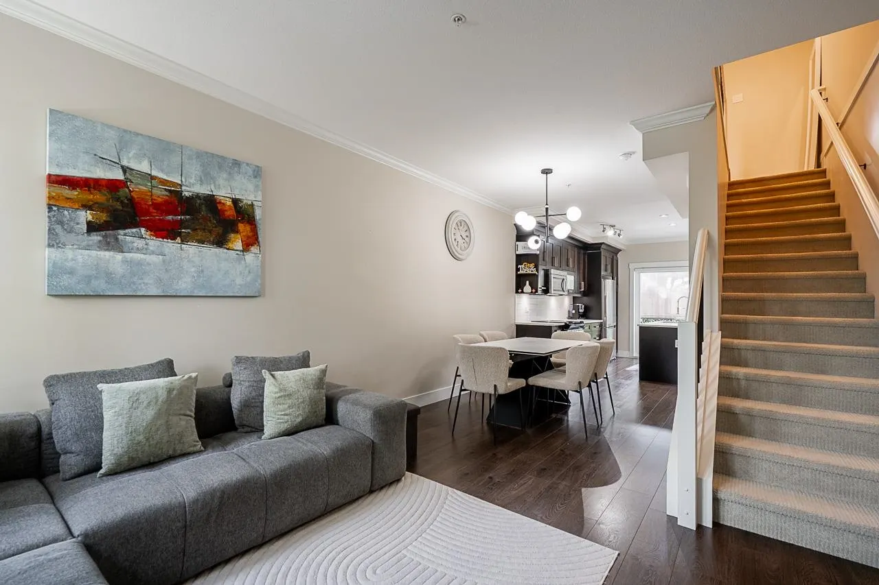 22 10151 240th Street