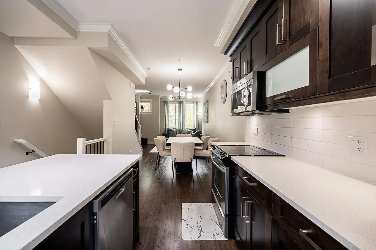 22 10151 240th Street