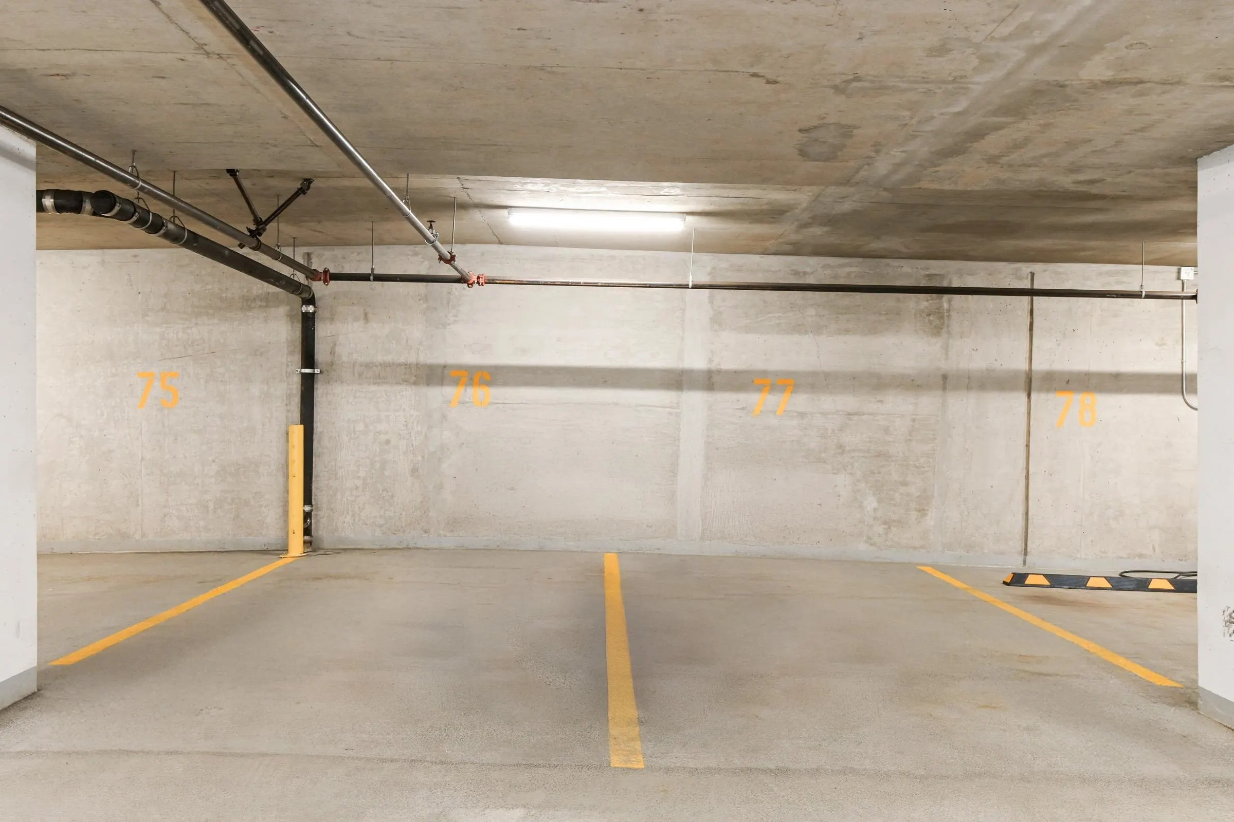 1303 295 Guildford Way