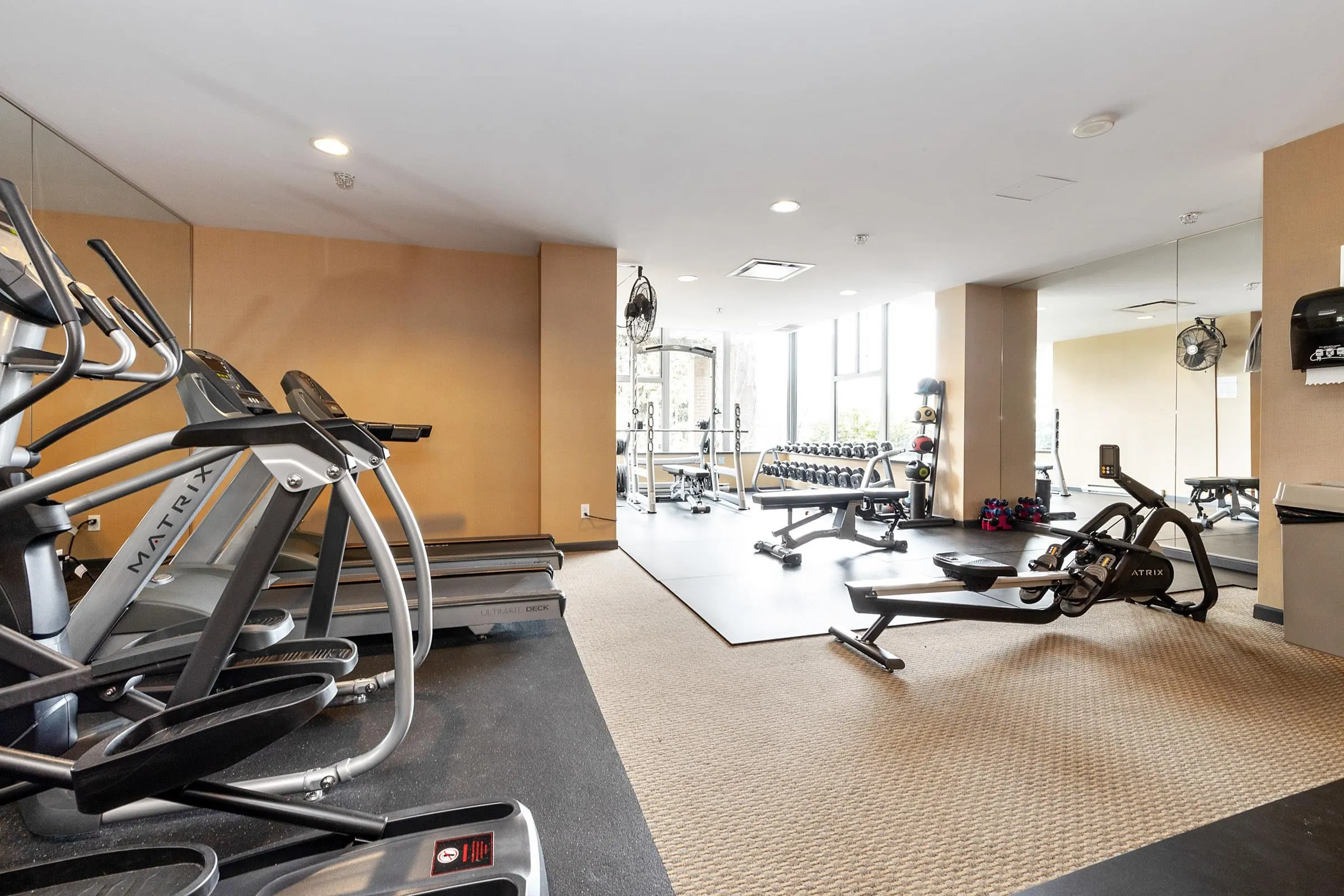 1303 295 Guildford Way