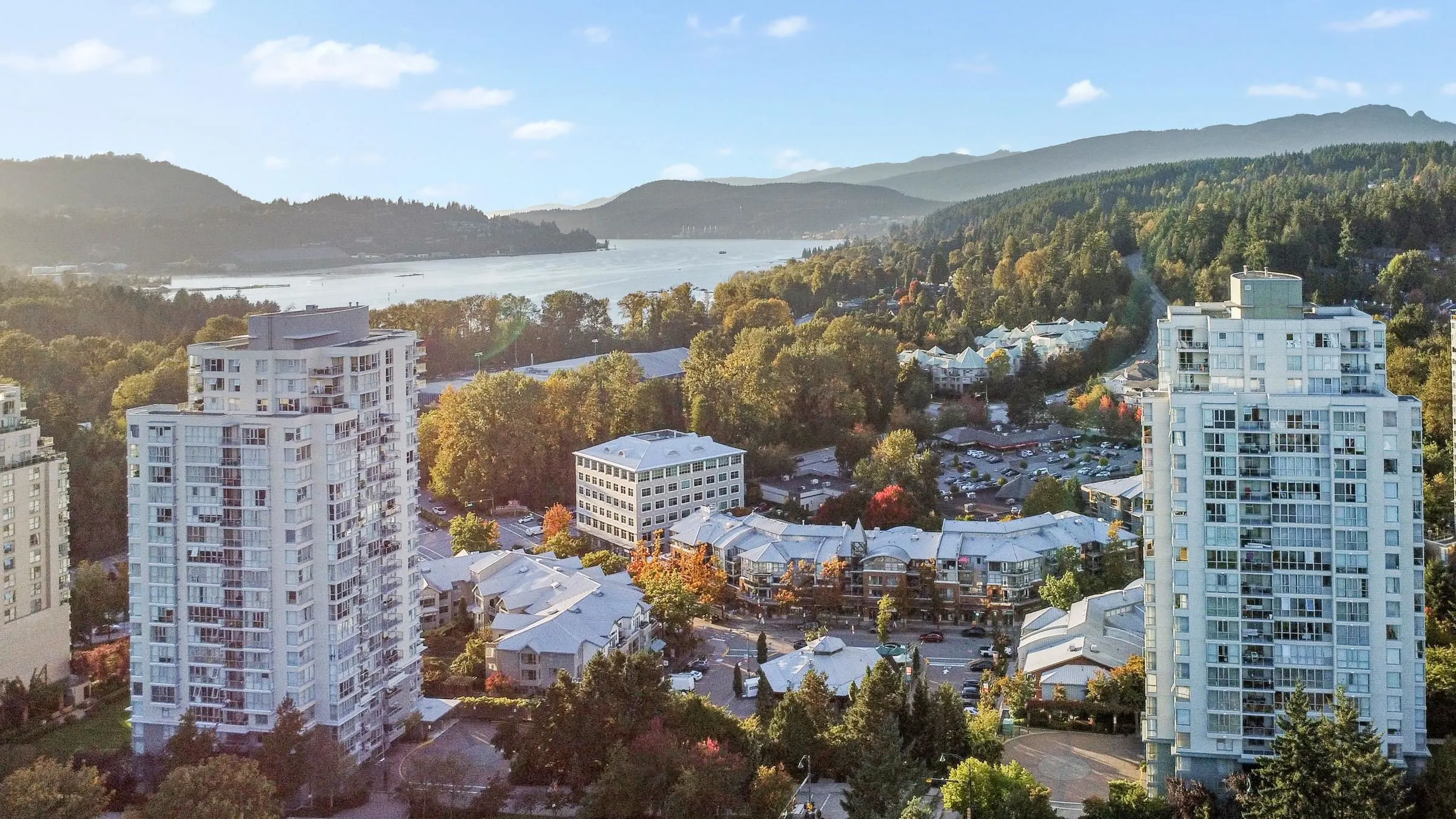 1303 295 Guildford Way