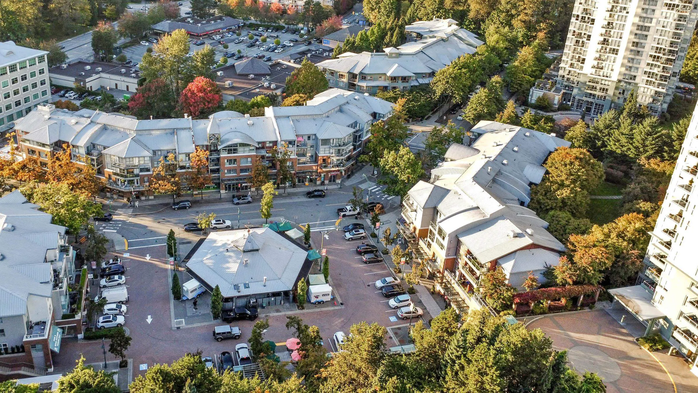 1303 295 Guildford Way