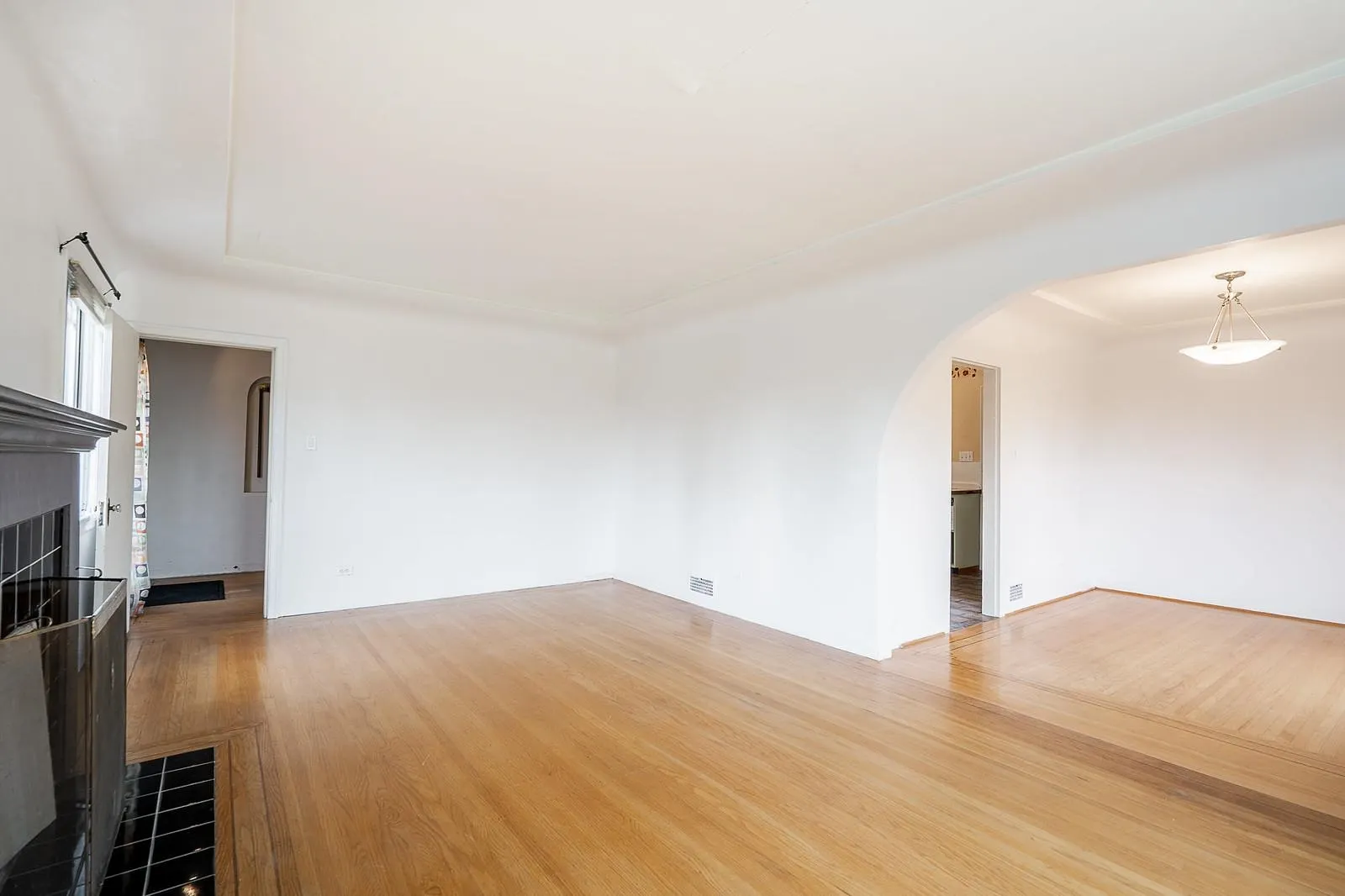 319 Churchill Avenue