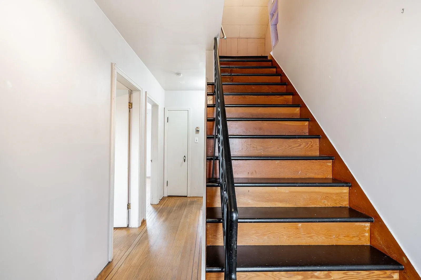 319 Churchill Avenue