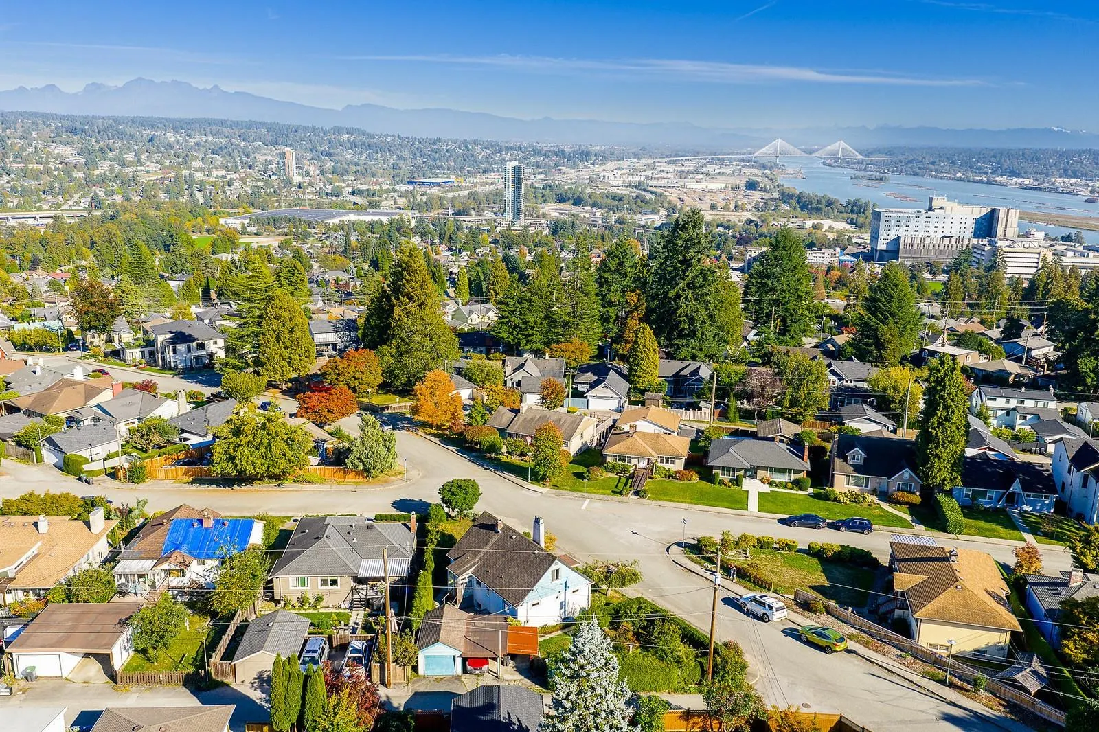 319 Churchill Avenue