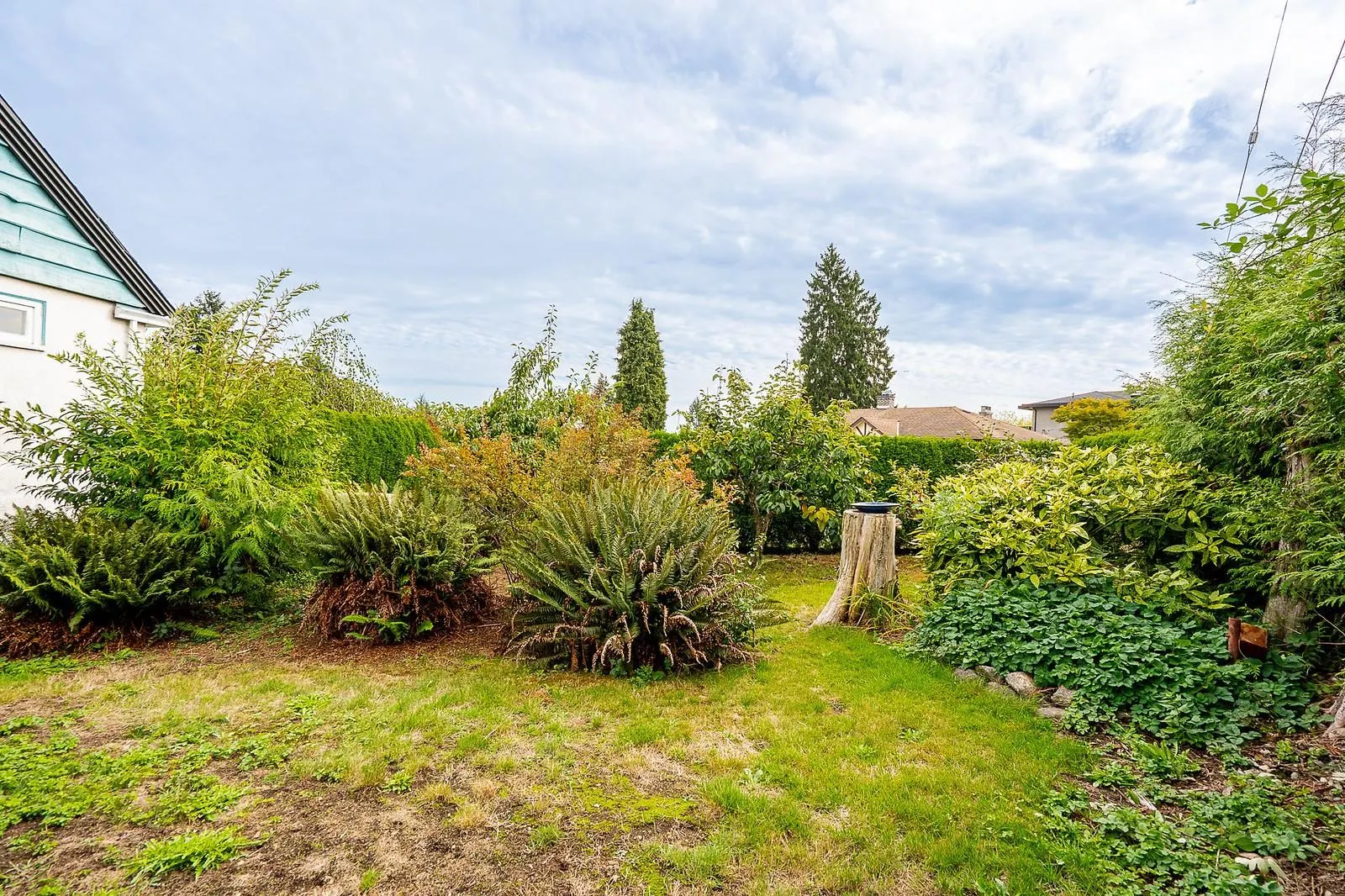 319 Churchill Avenue