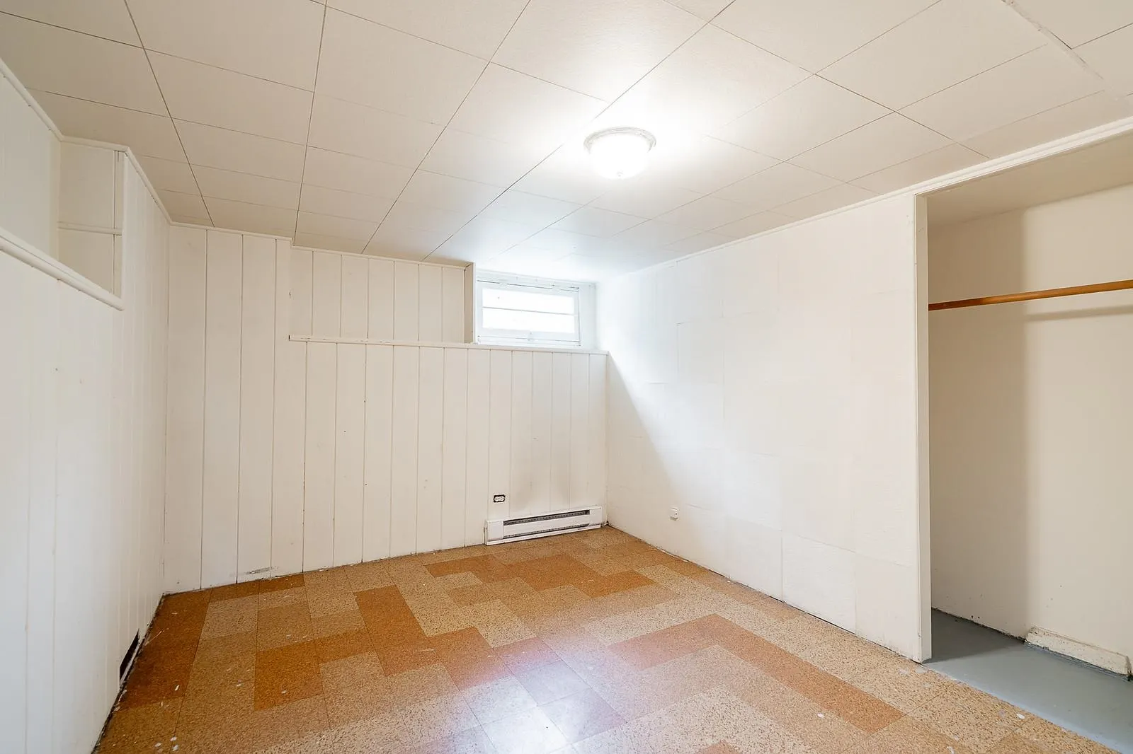 319 Churchill Avenue