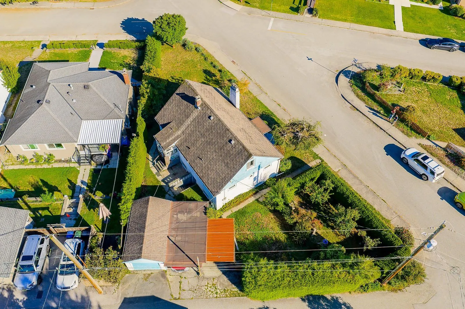 319 Churchill Avenue