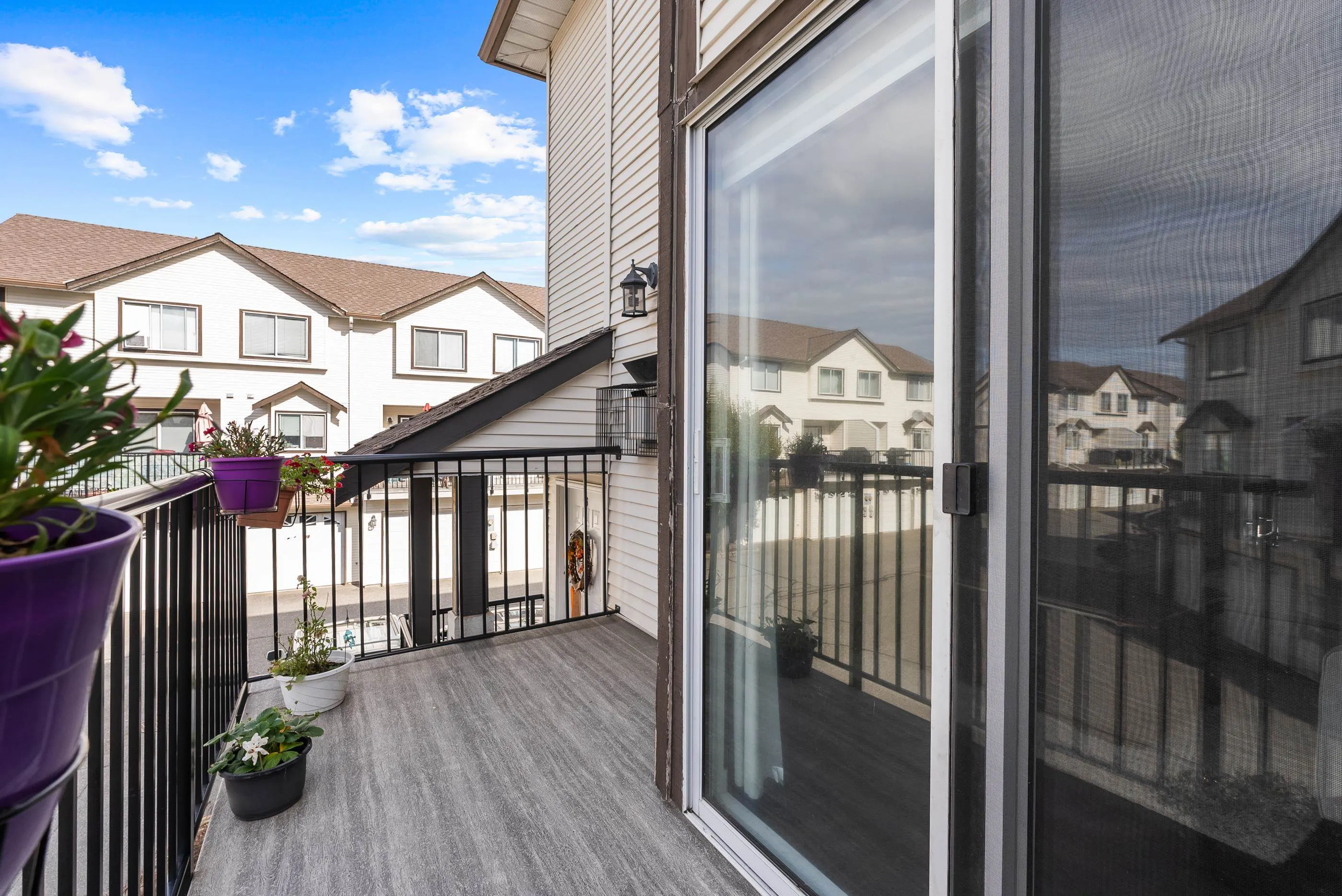 46 45740 Thomas Road