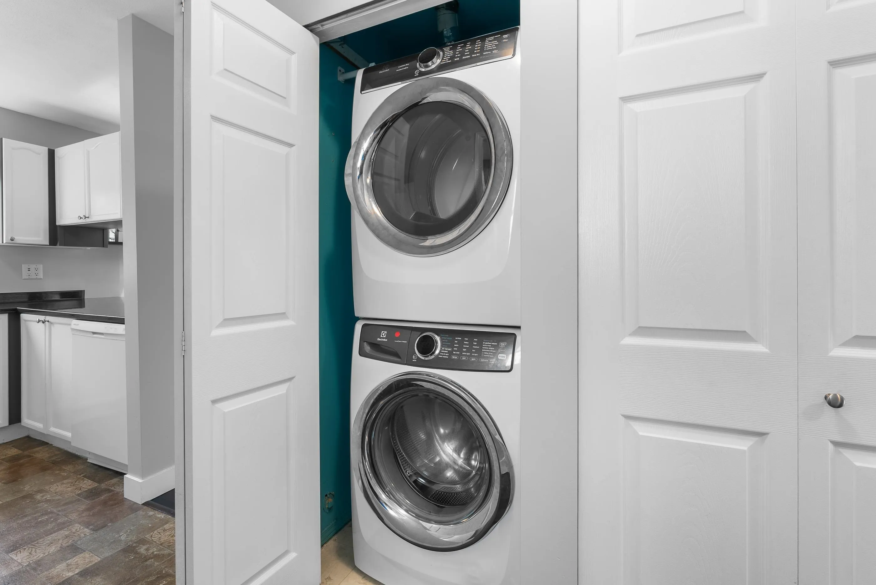 46 45740 Thomas Road