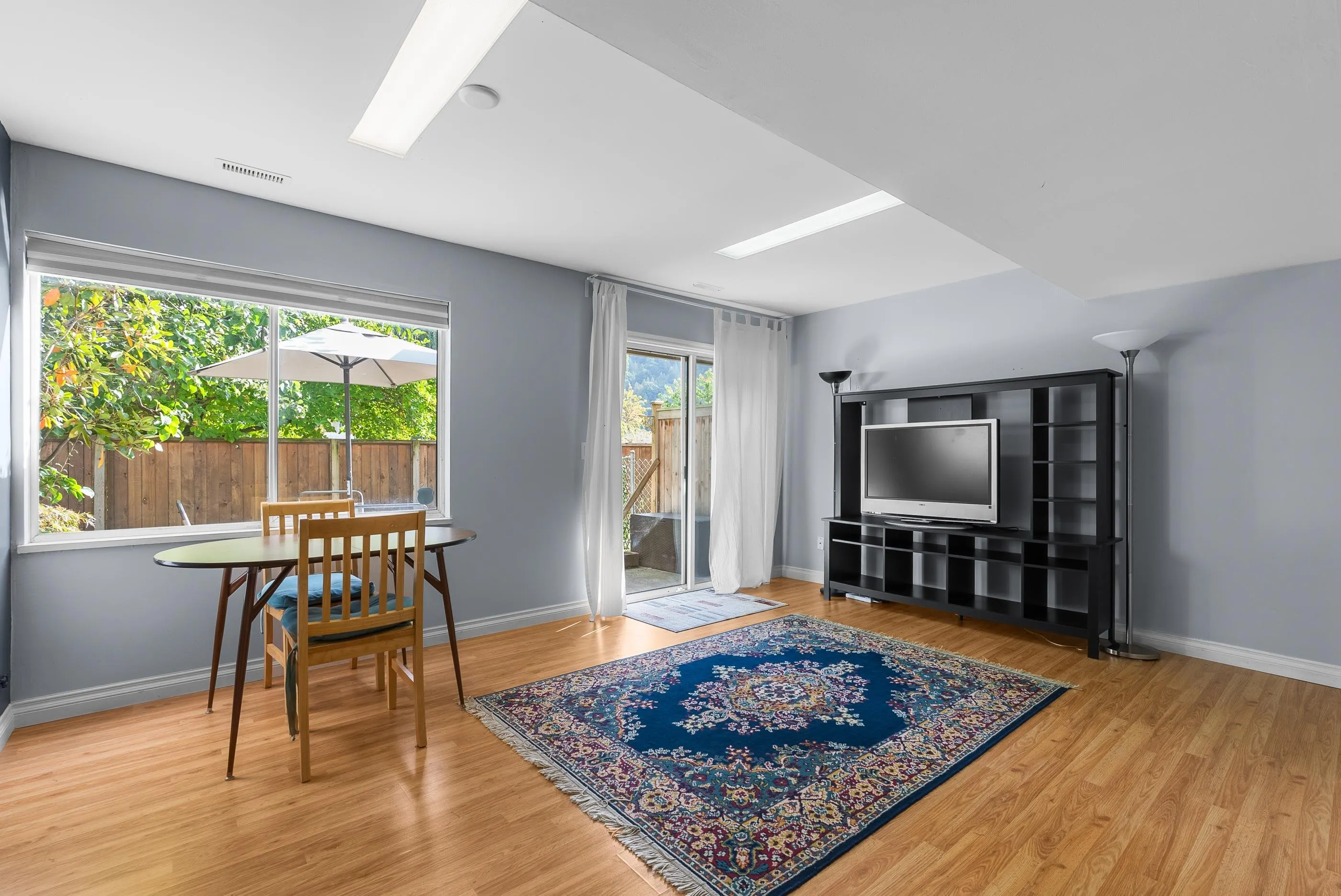 46 45740 Thomas Road