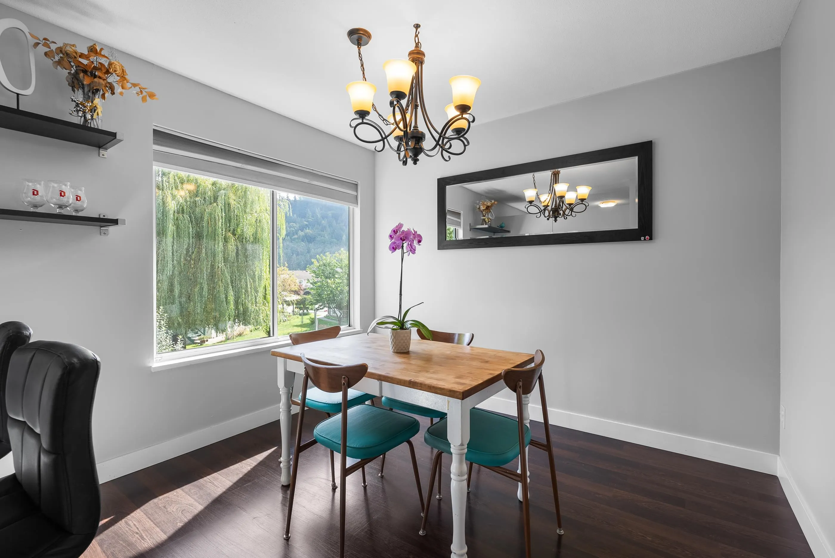 46 45740 Thomas Road