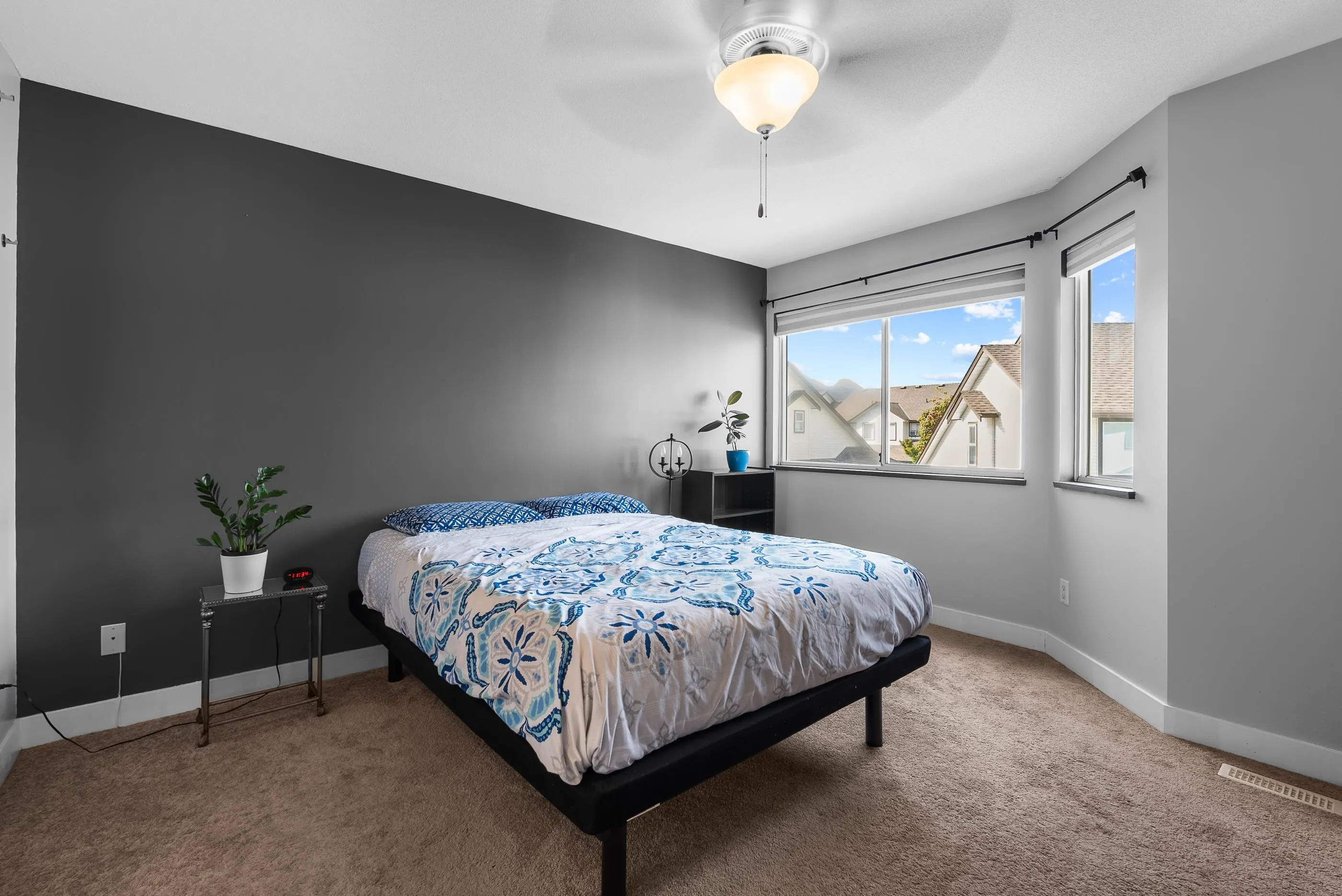 46 45740 Thomas Road