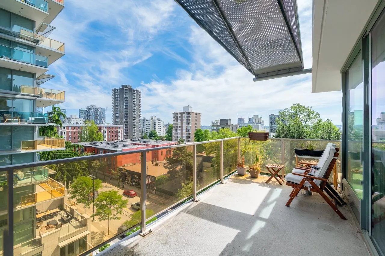 901 1180 Broughton Street