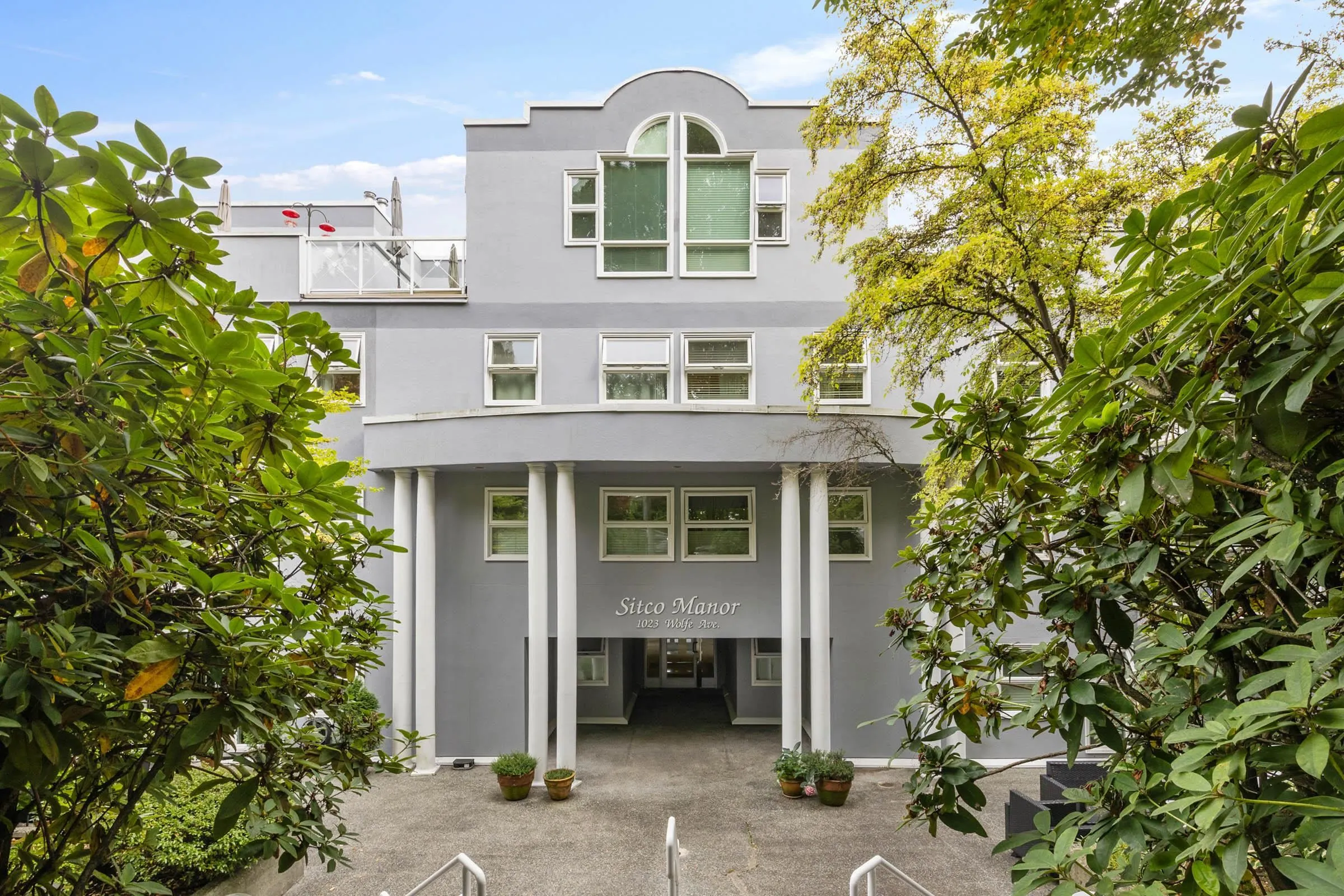 306 1023 Wolfe Avenue